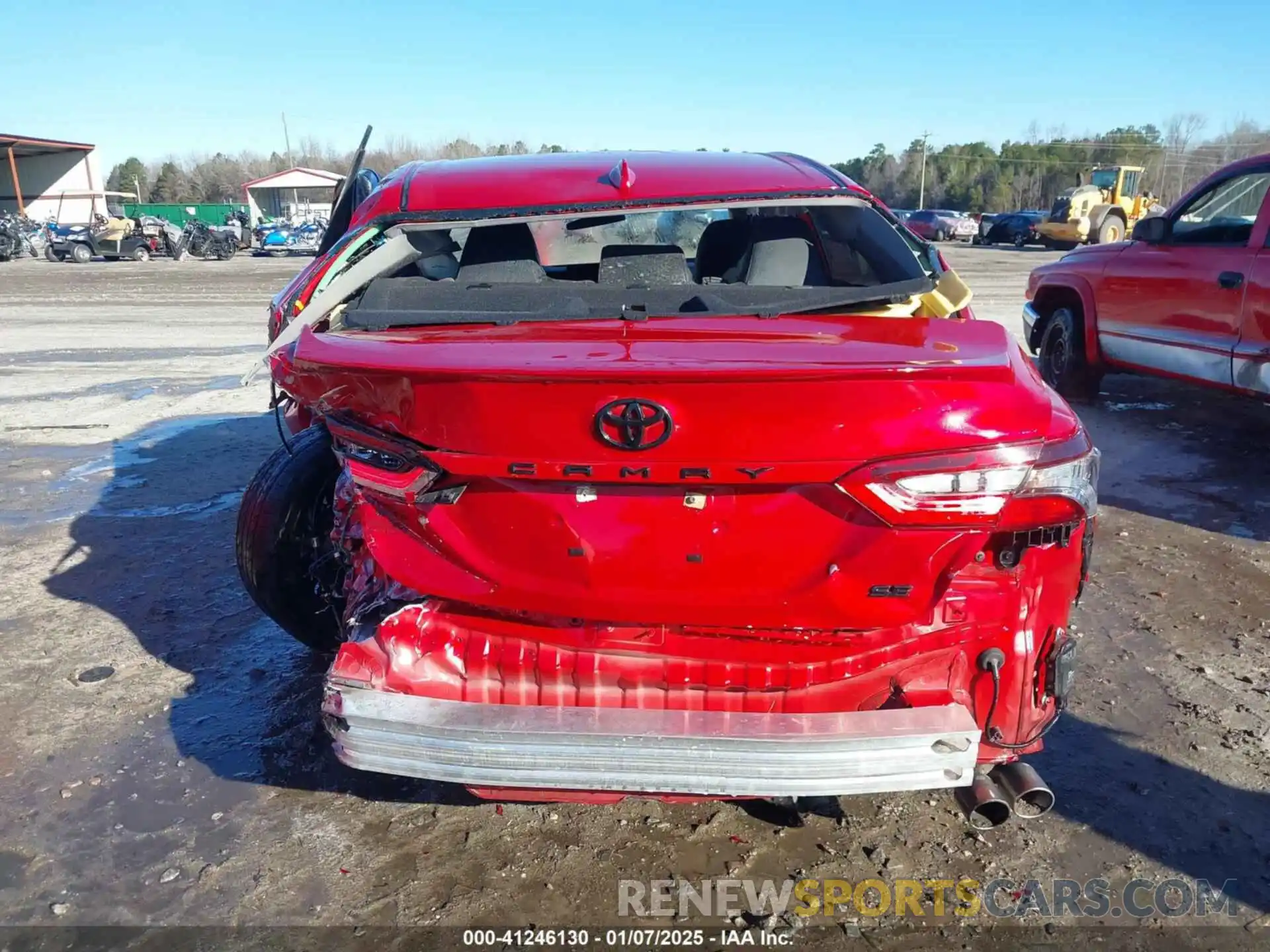 17 Photograph of a damaged car 4T1G11AK8MU446313 TOYOTA CAMRY 2021