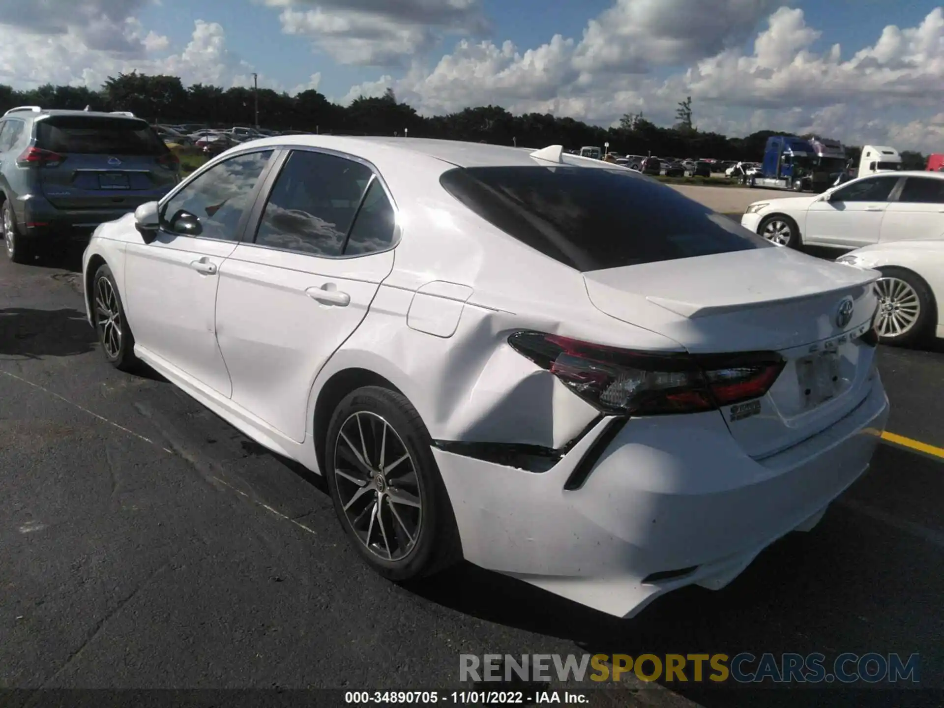 3 Photograph of a damaged car 4T1G11AK8MU449910 TOYOTA CAMRY 2021