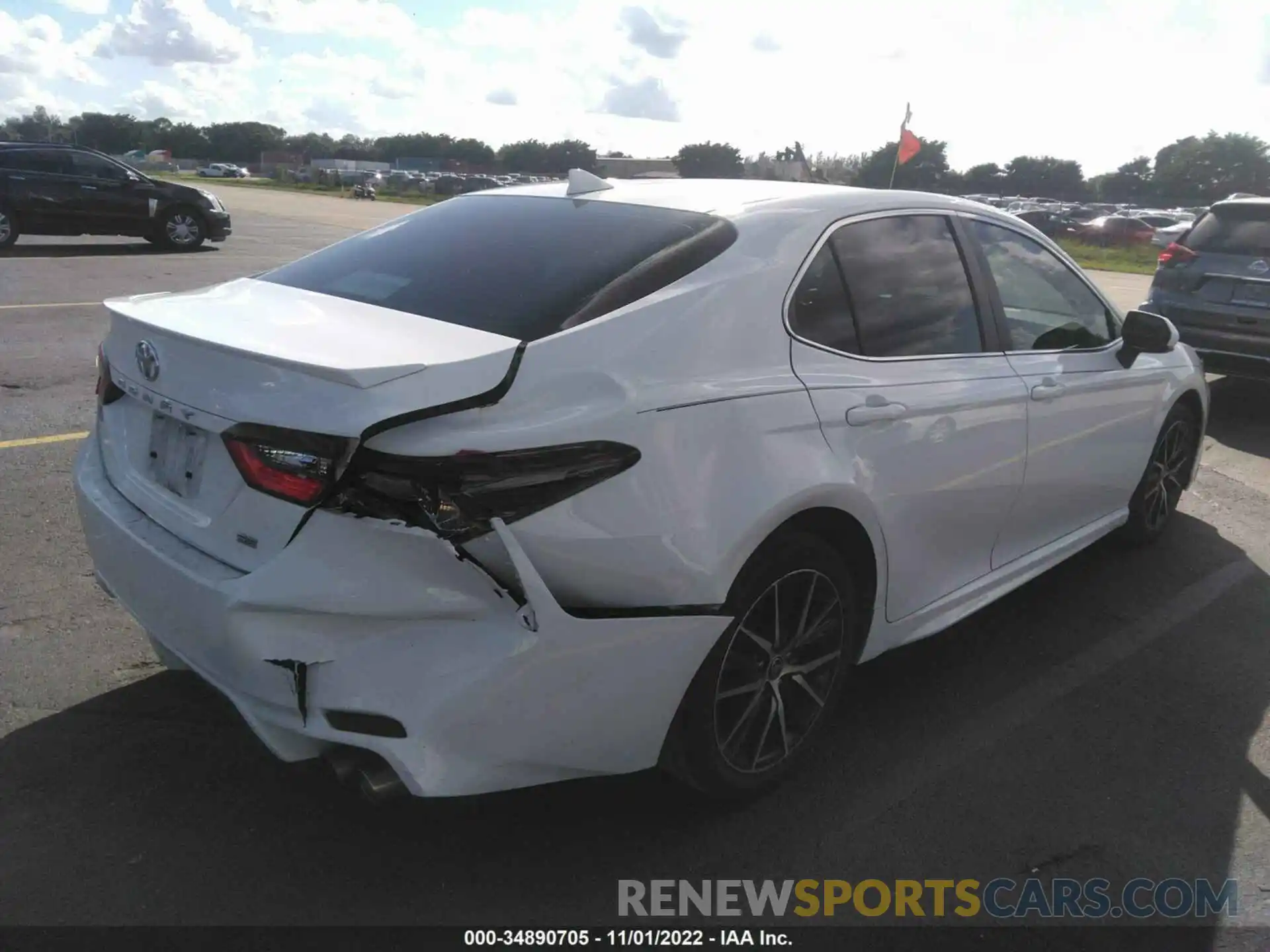 4 Photograph of a damaged car 4T1G11AK8MU449910 TOYOTA CAMRY 2021