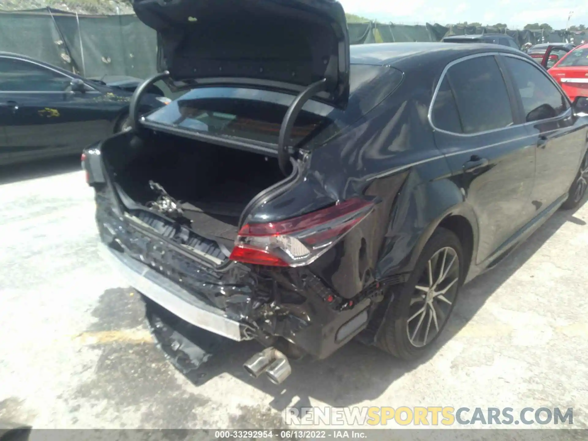 6 Photograph of a damaged car 4T1G11AK8MU450880 TOYOTA CAMRY 2021