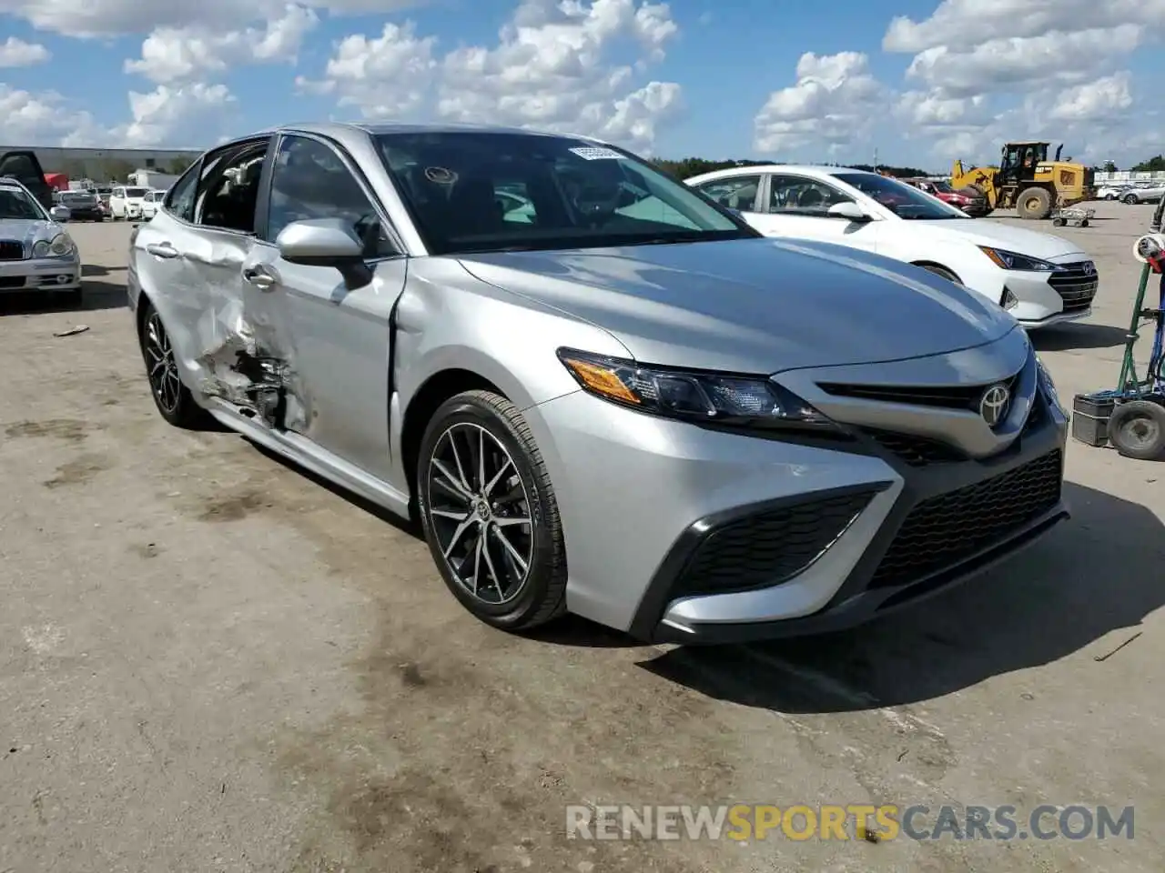 1 Photograph of a damaged car 4T1G11AK8MU453424 TOYOTA CAMRY 2021