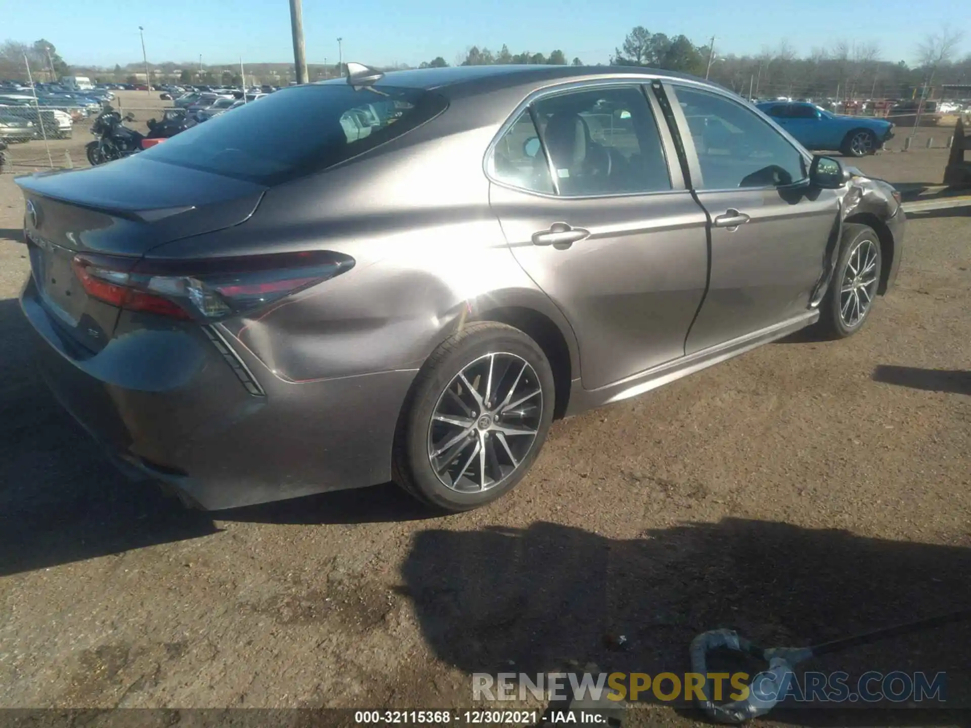 4 Photograph of a damaged car 4T1G11AK8MU466402 TOYOTA CAMRY 2021