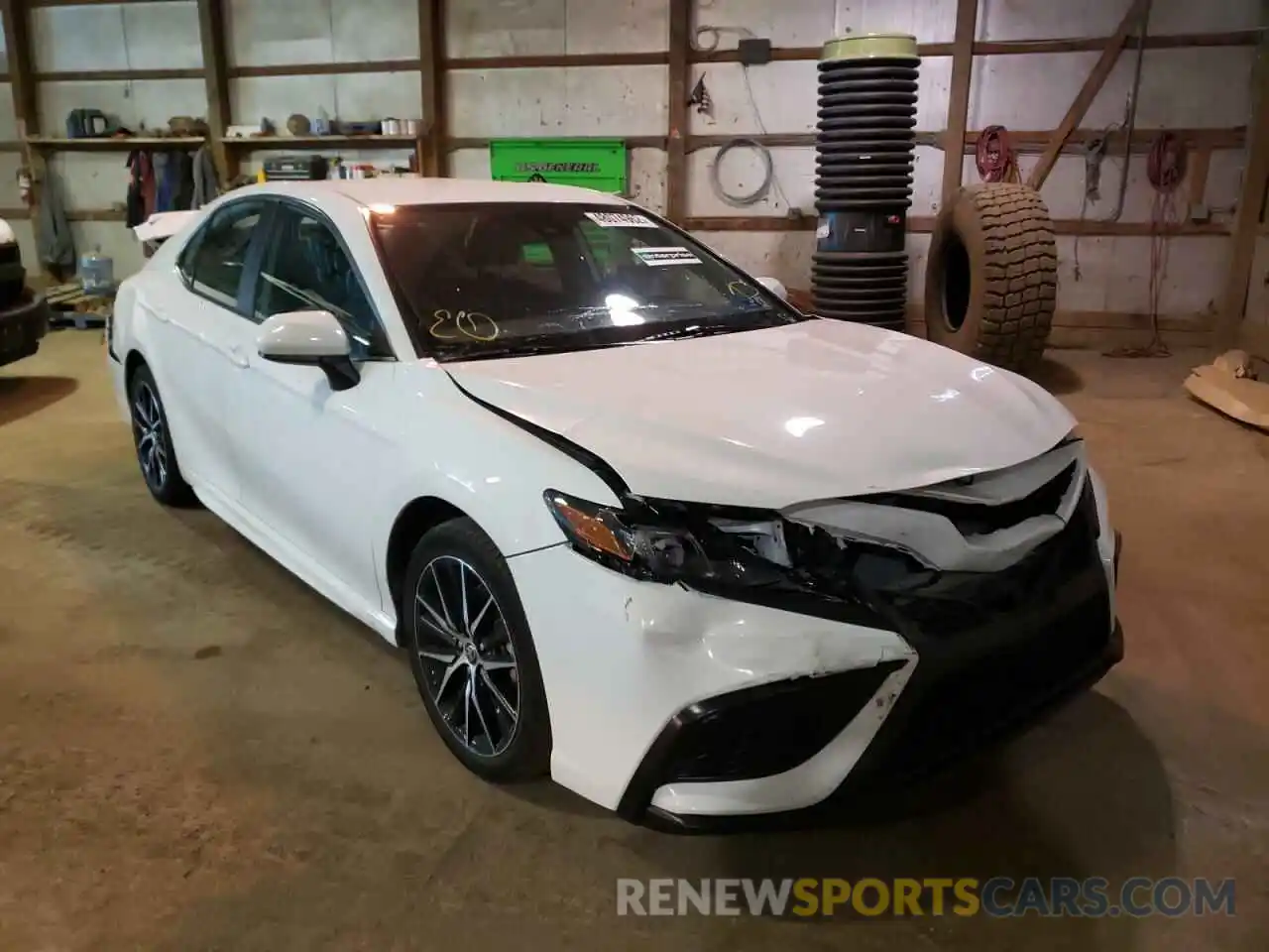 1 Photograph of a damaged car 4T1G11AK8MU468165 TOYOTA CAMRY 2021