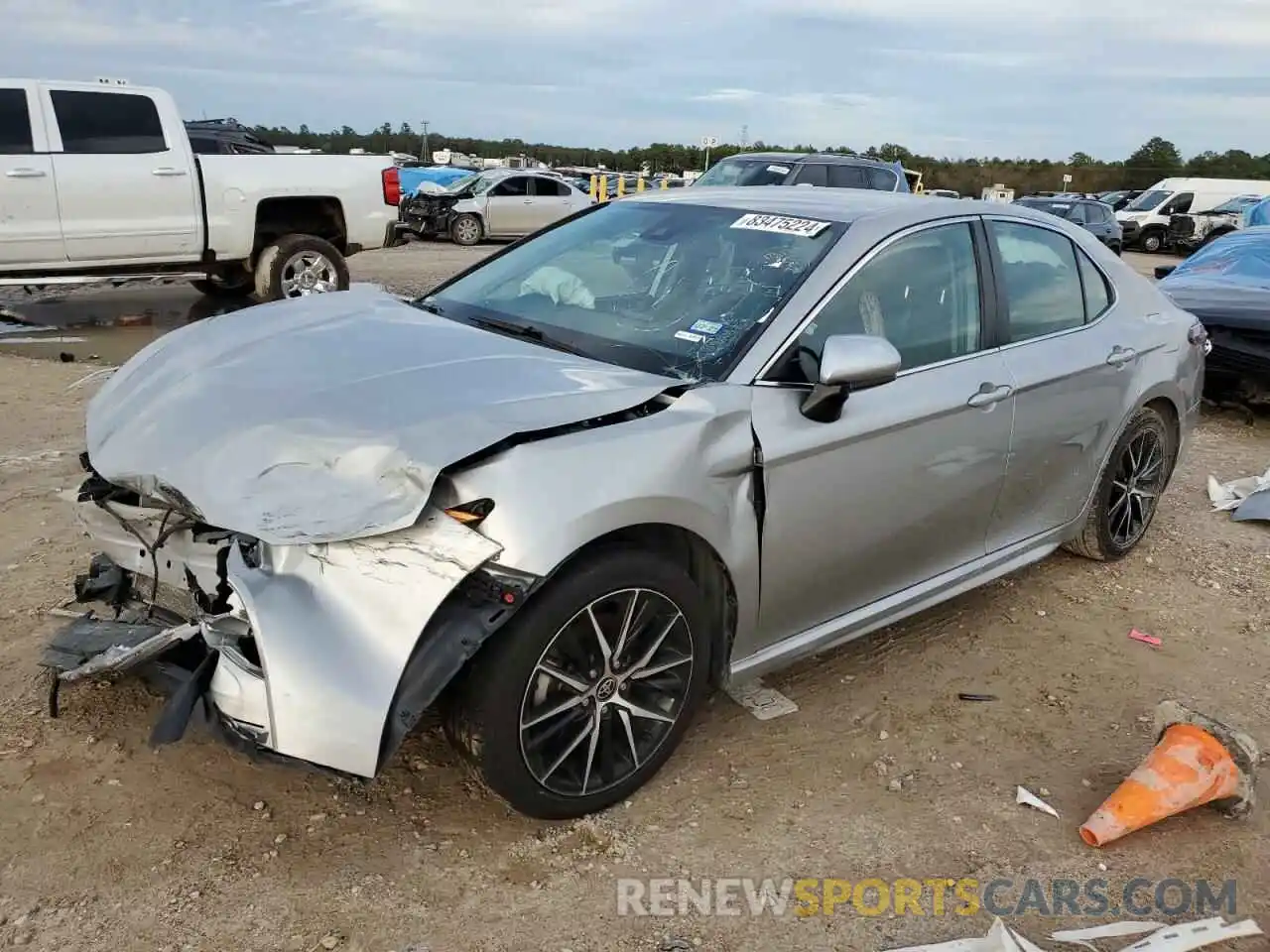 1 Photograph of a damaged car 4T1G11AK8MU469879 TOYOTA CAMRY 2021