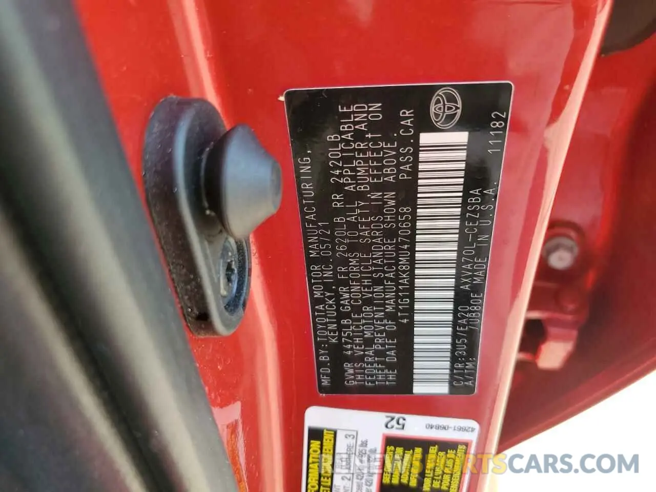 13 Photograph of a damaged car 4T1G11AK8MU470658 TOYOTA CAMRY 2021