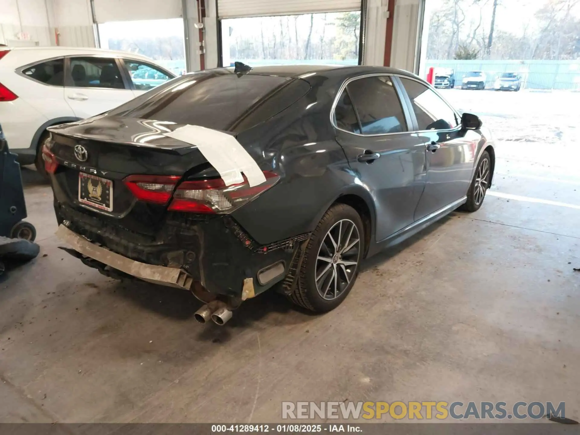 4 Photograph of a damaged car 4T1G11AK8MU477688 TOYOTA CAMRY 2021
