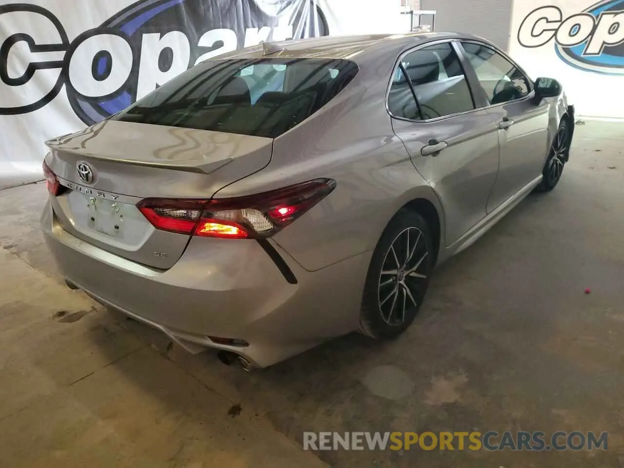 3 Photograph of a damaged car 4T1G11AK8MU482292 TOYOTA CAMRY 2021