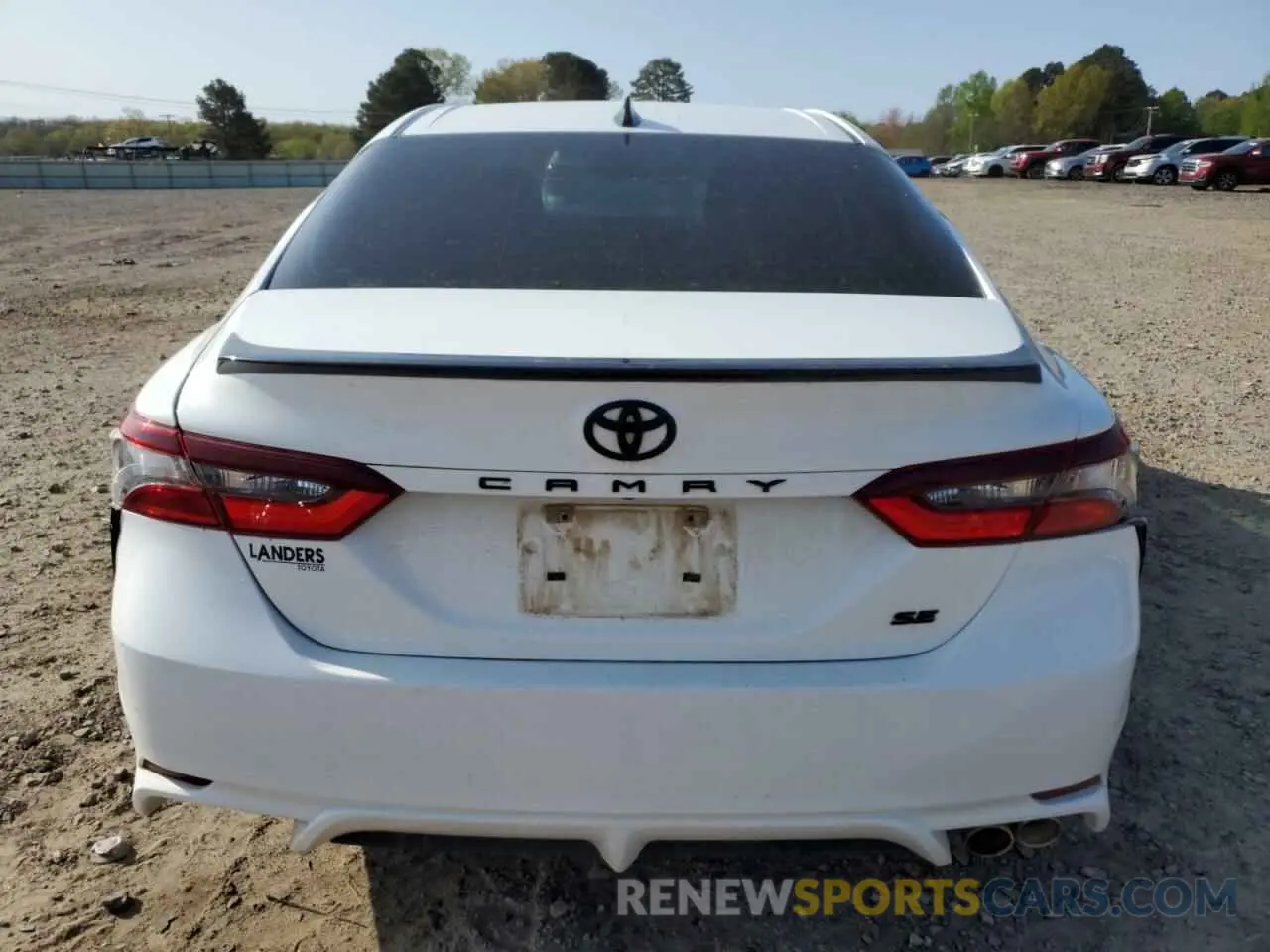 6 Photograph of a damaged car 4T1G11AK8MU484124 TOYOTA CAMRY 2021