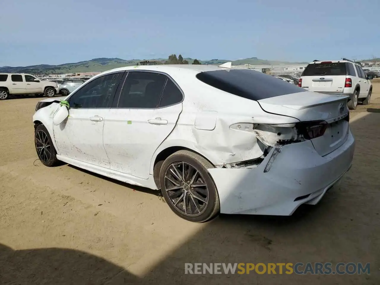 2 Photograph of a damaged car 4T1G11AK8MU516411 TOYOTA CAMRY 2021