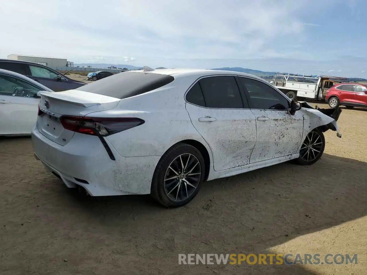 3 Photograph of a damaged car 4T1G11AK8MU516411 TOYOTA CAMRY 2021