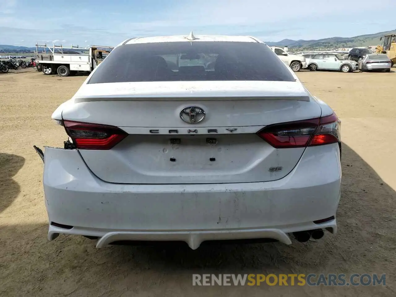 6 Photograph of a damaged car 4T1G11AK8MU516411 TOYOTA CAMRY 2021