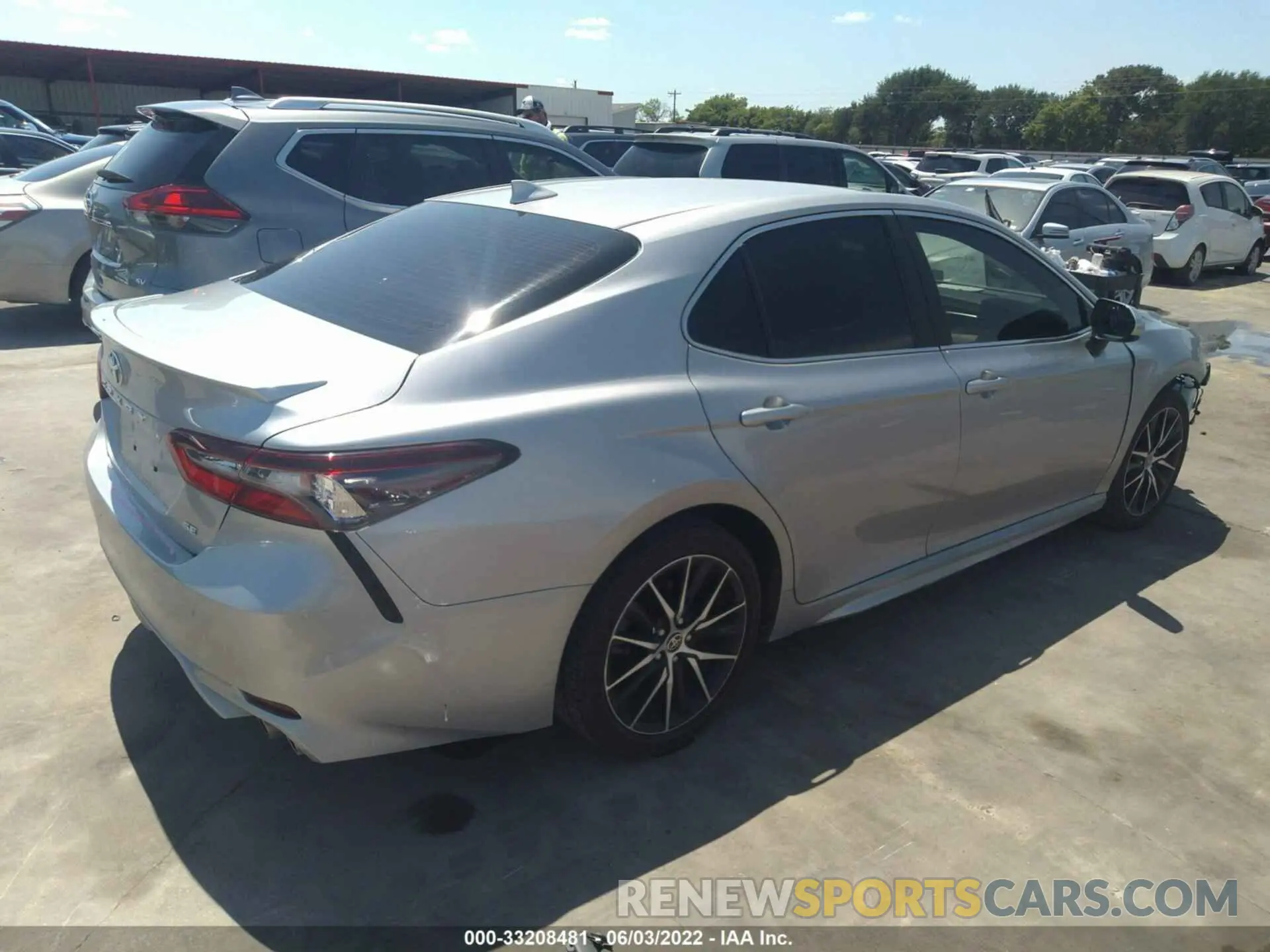 4 Photograph of a damaged car 4T1G11AK8MU516831 TOYOTA CAMRY 2021