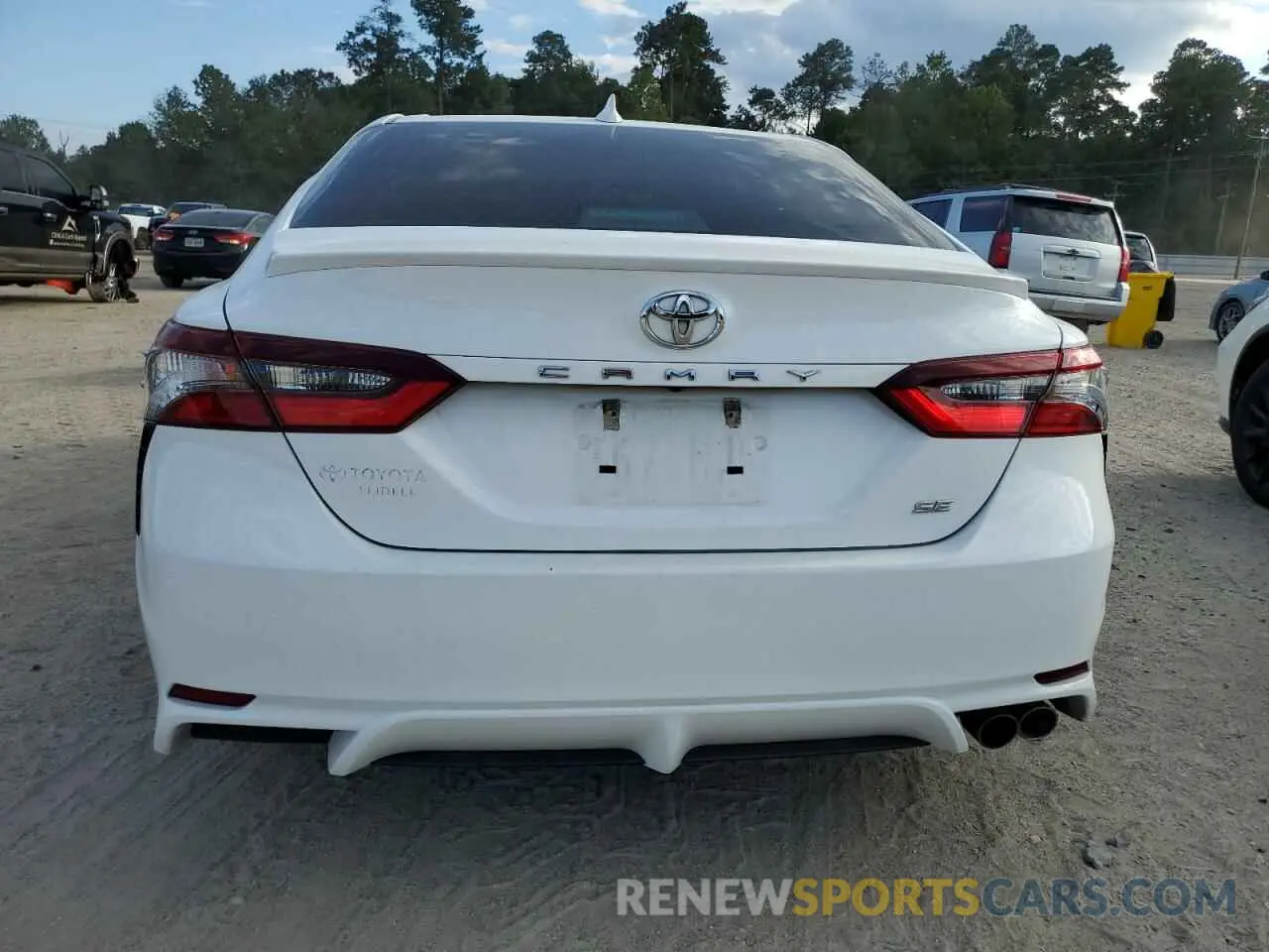 6 Photograph of a damaged car 4T1G11AK8MU517476 TOYOTA CAMRY 2021