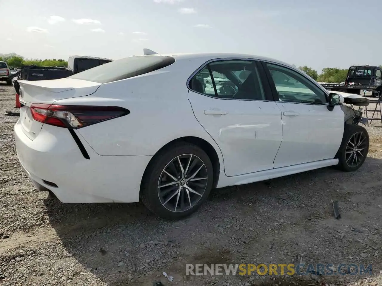 3 Photograph of a damaged car 4T1G11AK8MU518434 TOYOTA CAMRY 2021
