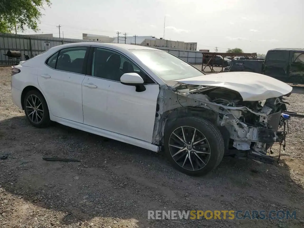 4 Photograph of a damaged car 4T1G11AK8MU518434 TOYOTA CAMRY 2021