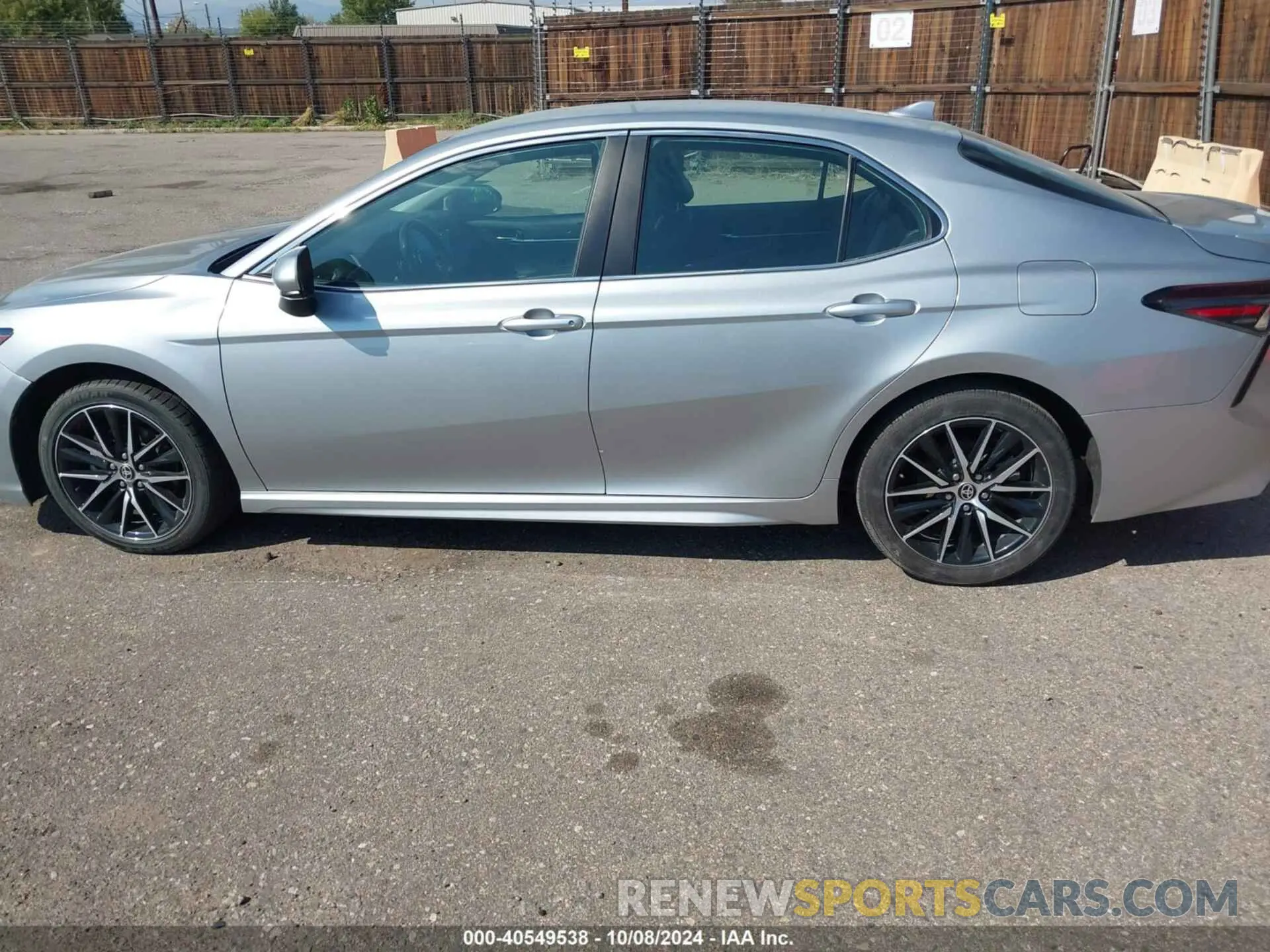 14 Photograph of a damaged car 4T1G11AK8MU519180 TOYOTA CAMRY 2021