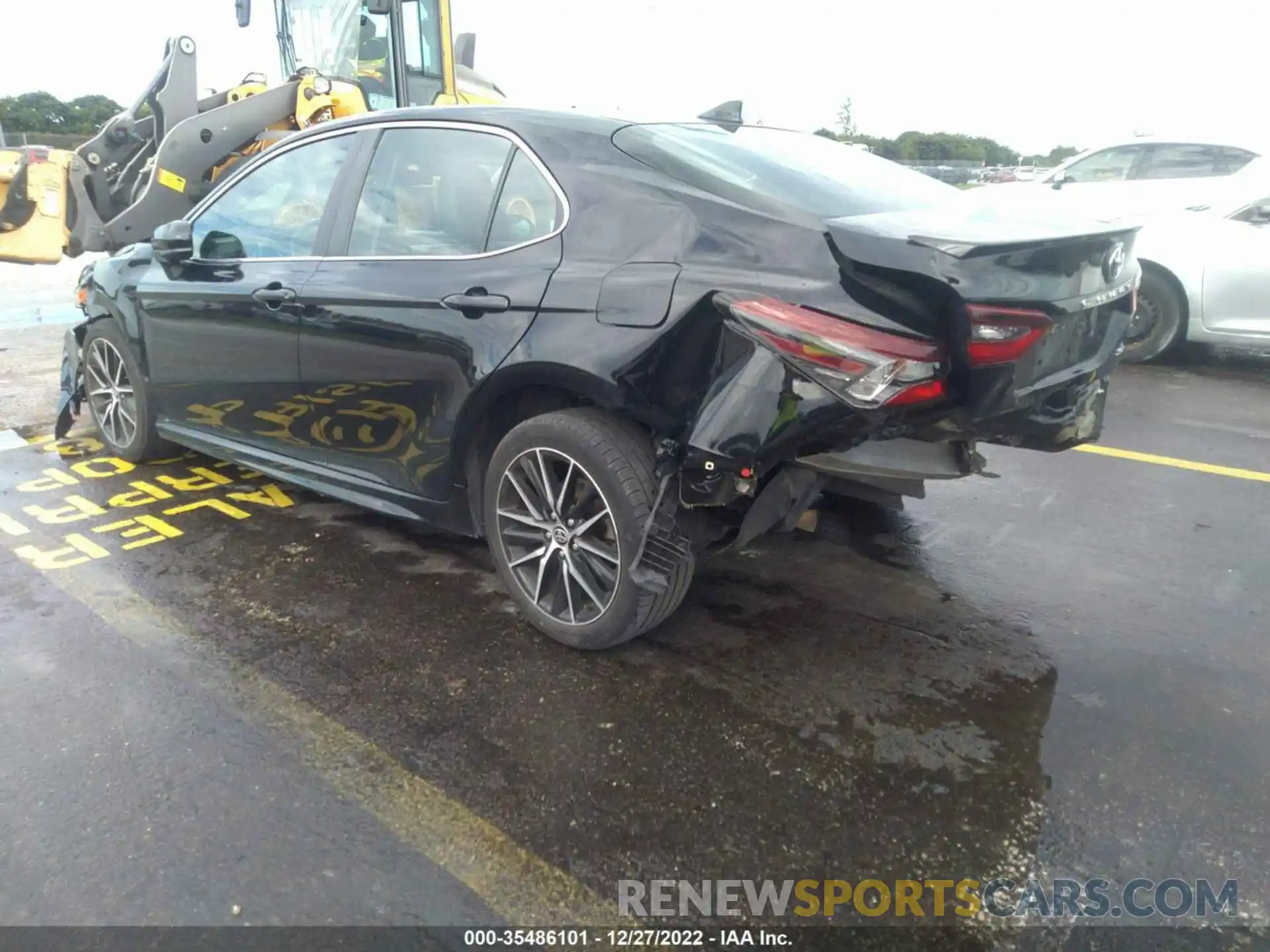 3 Photograph of a damaged car 4T1G11AK8MU519258 TOYOTA CAMRY 2021