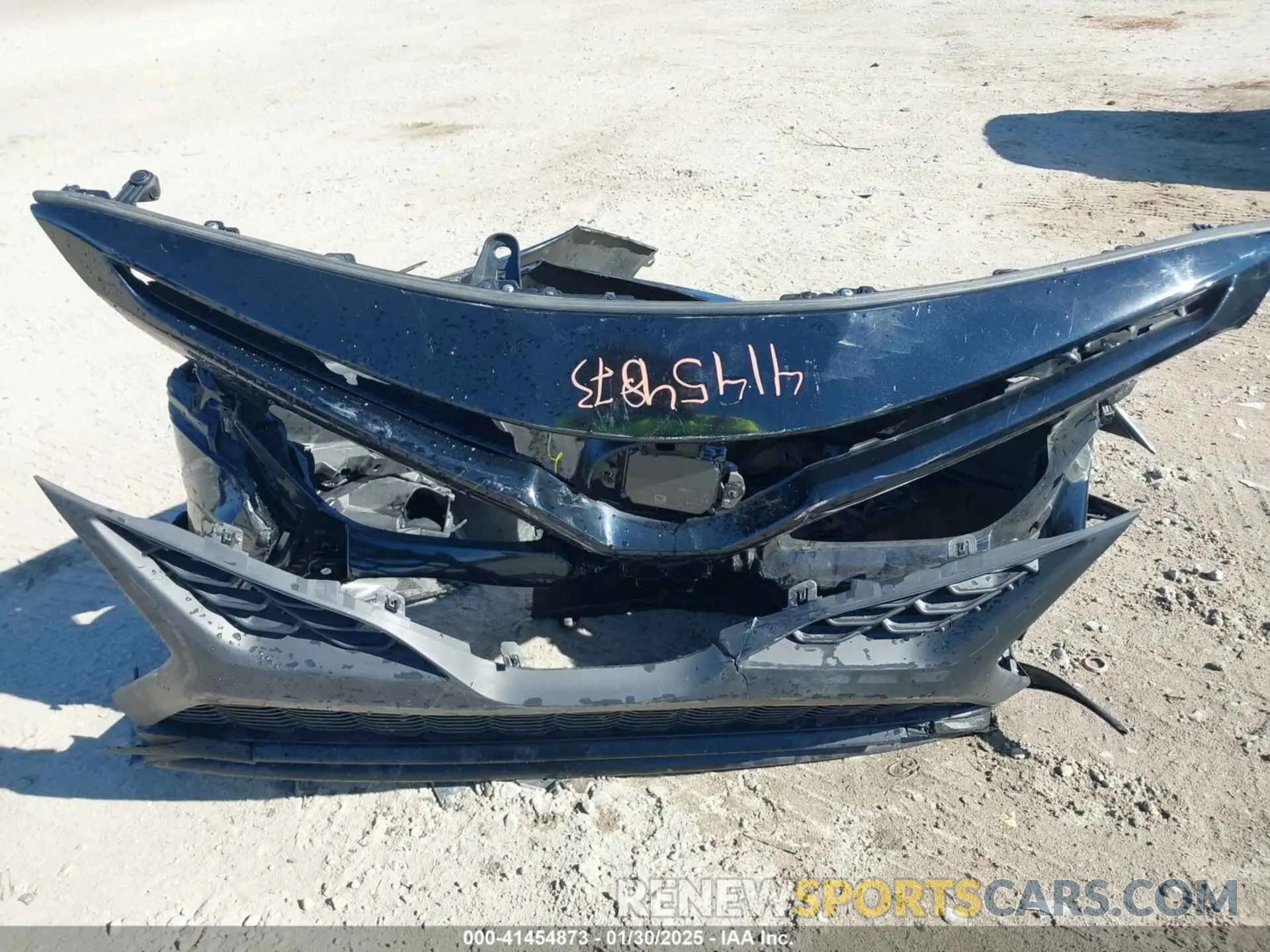 12 Photograph of a damaged car 4T1G11AK8MU523049 TOYOTA CAMRY 2021