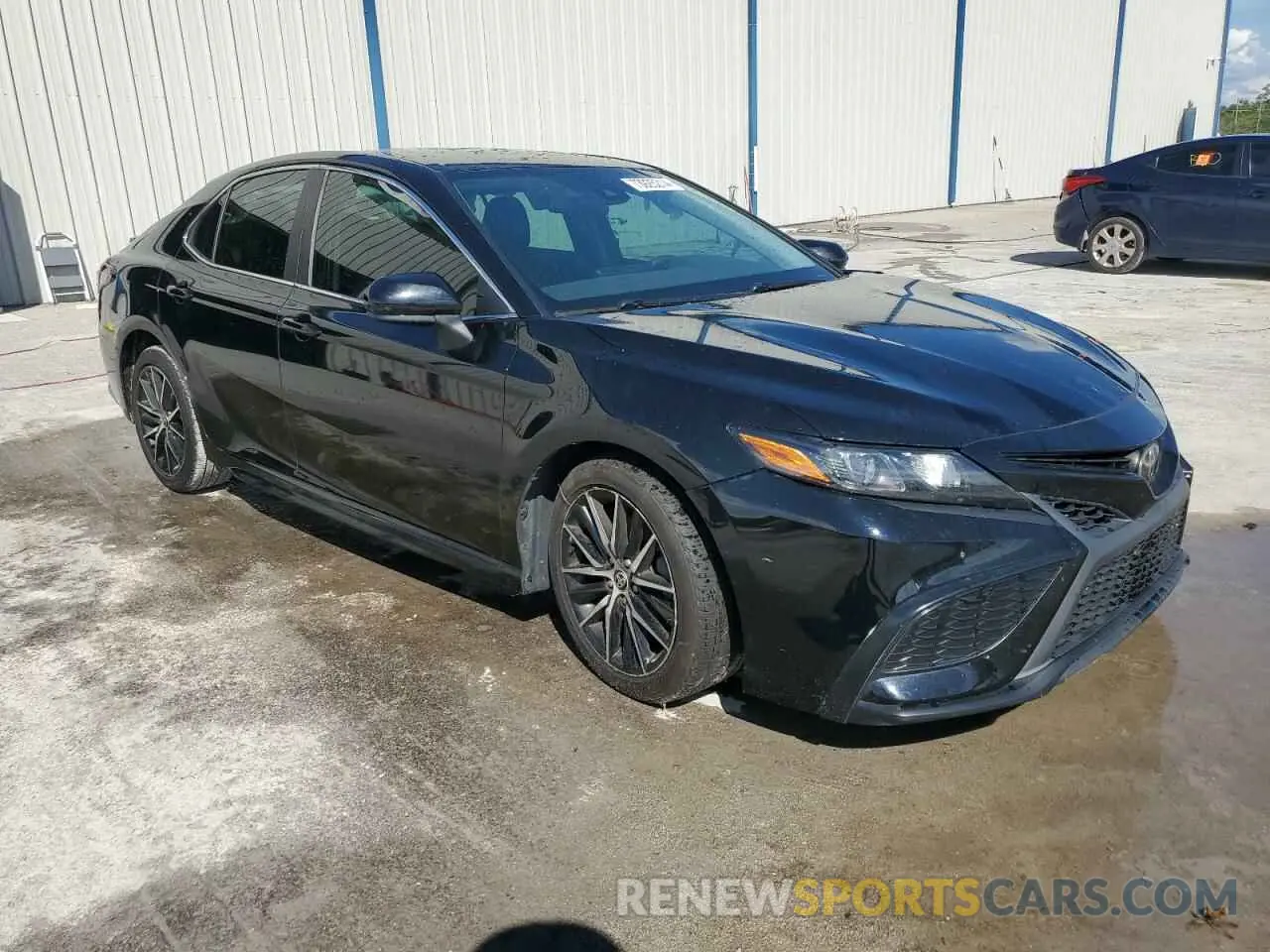 4 Photograph of a damaged car 4T1G11AK8MU530101 TOYOTA CAMRY 2021