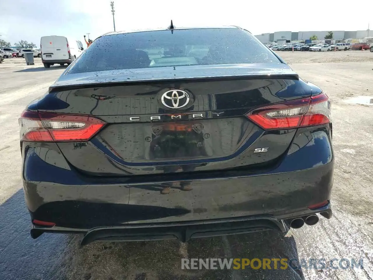 6 Photograph of a damaged car 4T1G11AK8MU530101 TOYOTA CAMRY 2021