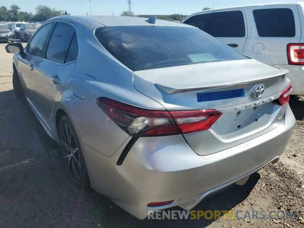 3 Photograph of a damaged car 4T1G11AK8MU532558 TOYOTA CAMRY 2021