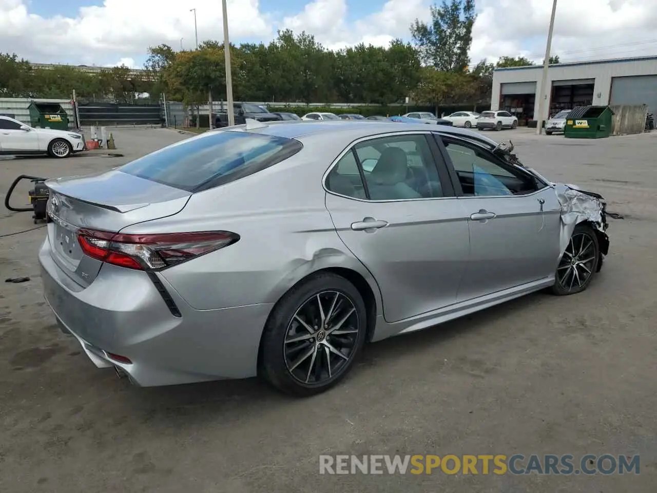 3 Photograph of a damaged car 4T1G11AK8MU538490 TOYOTA CAMRY 2021