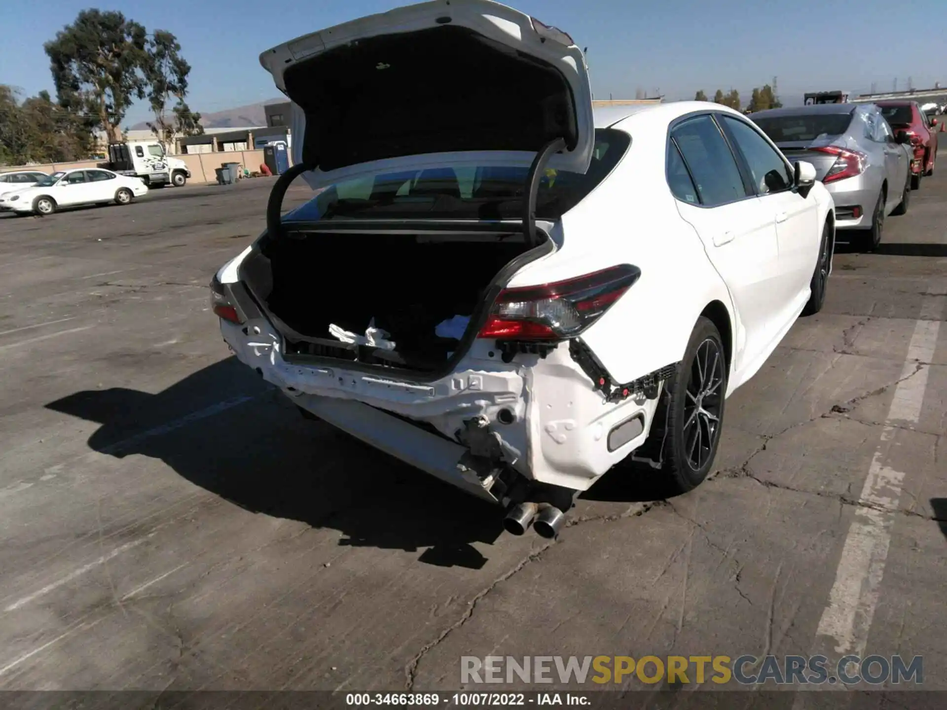 6 Photograph of a damaged car 4T1G11AK8MU540210 TOYOTA CAMRY 2021