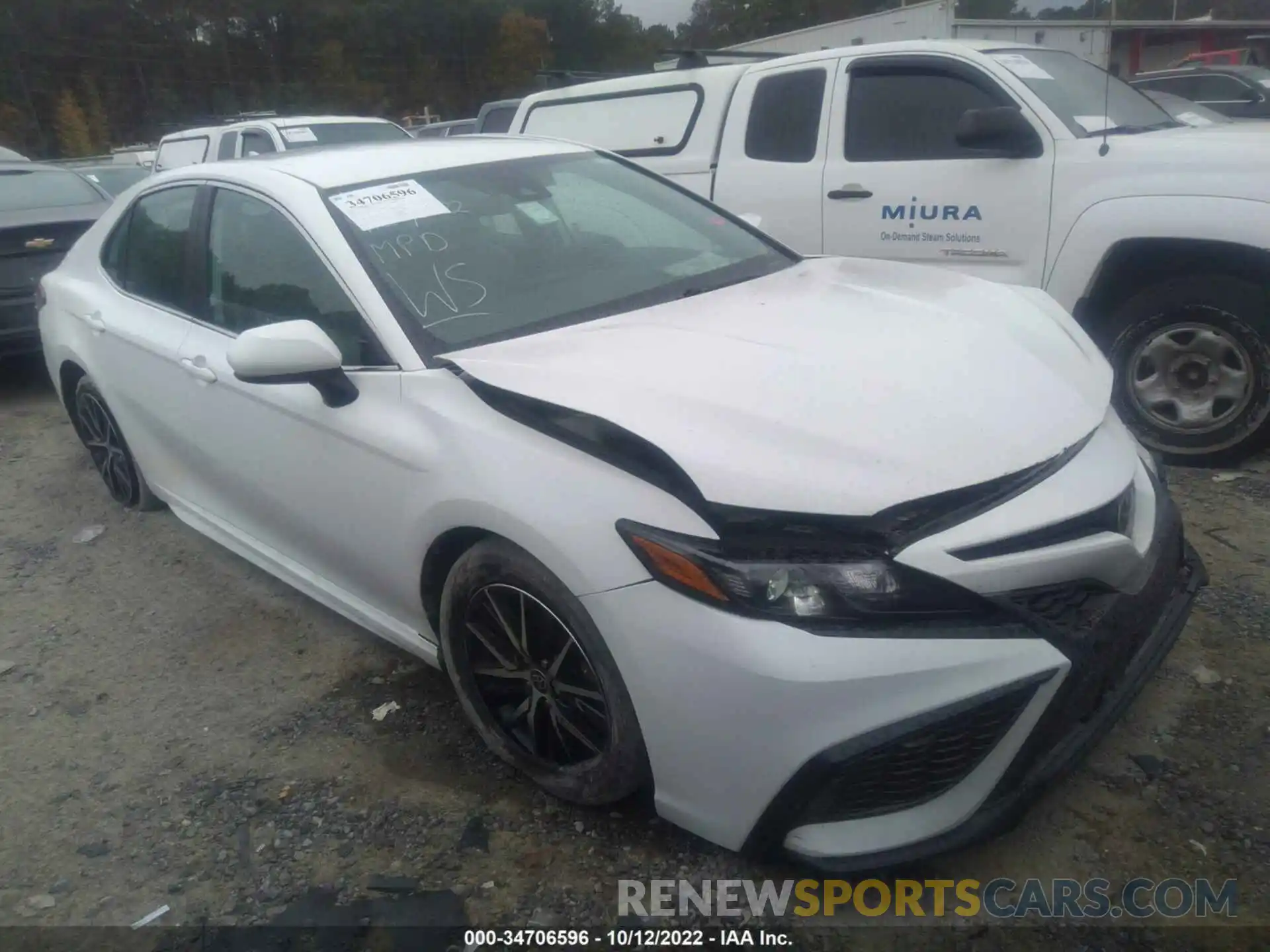 1 Photograph of a damaged car 4T1G11AK8MU546685 TOYOTA CAMRY 2021