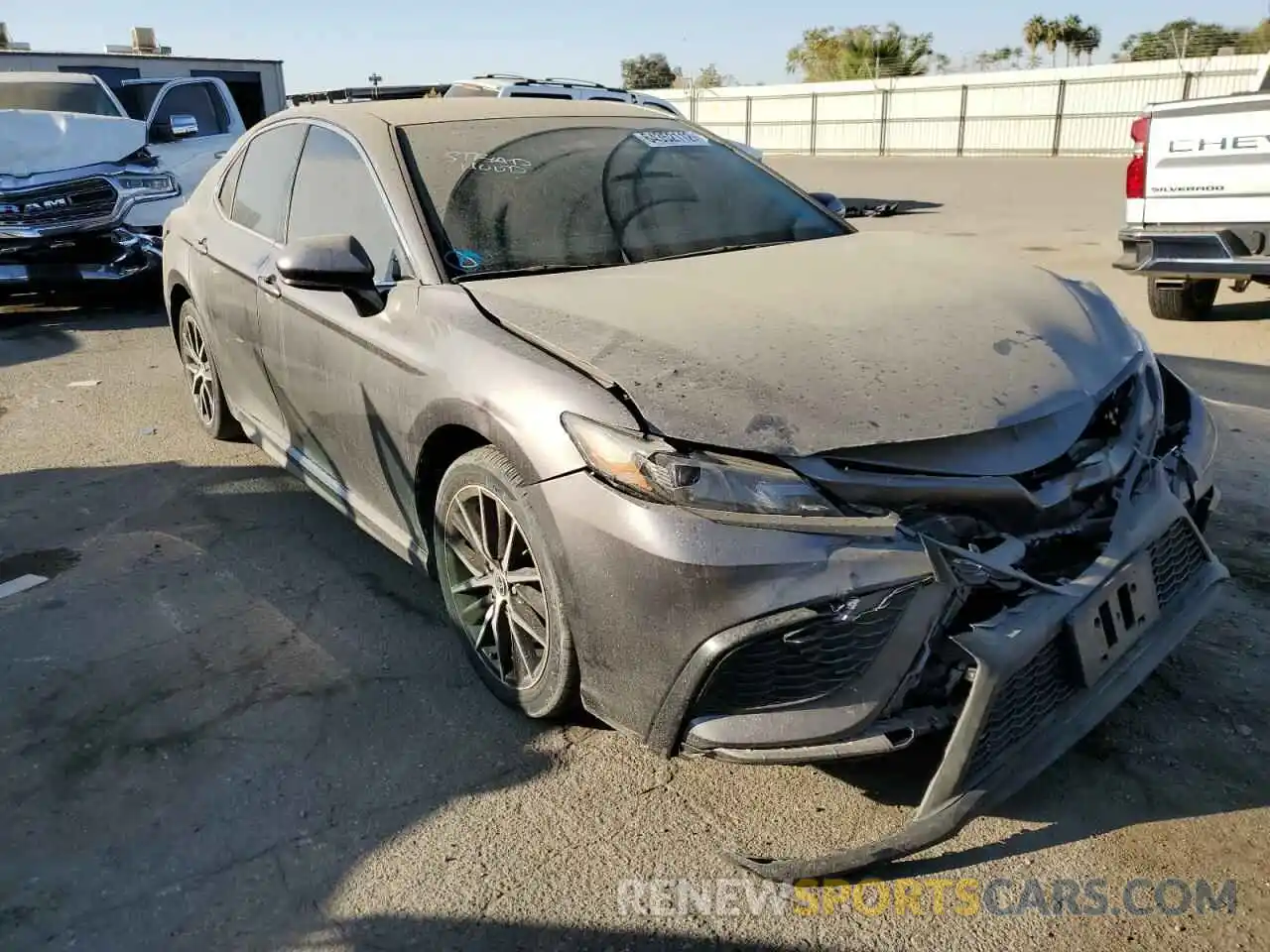 1 Photograph of a damaged car 4T1G11AK8MU550865 TOYOTA CAMRY 2021