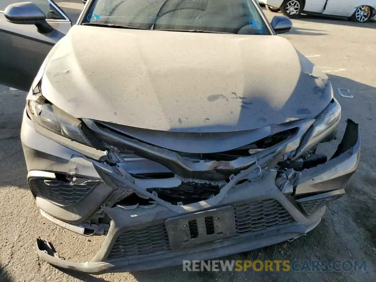 9 Photograph of a damaged car 4T1G11AK8MU550865 TOYOTA CAMRY 2021