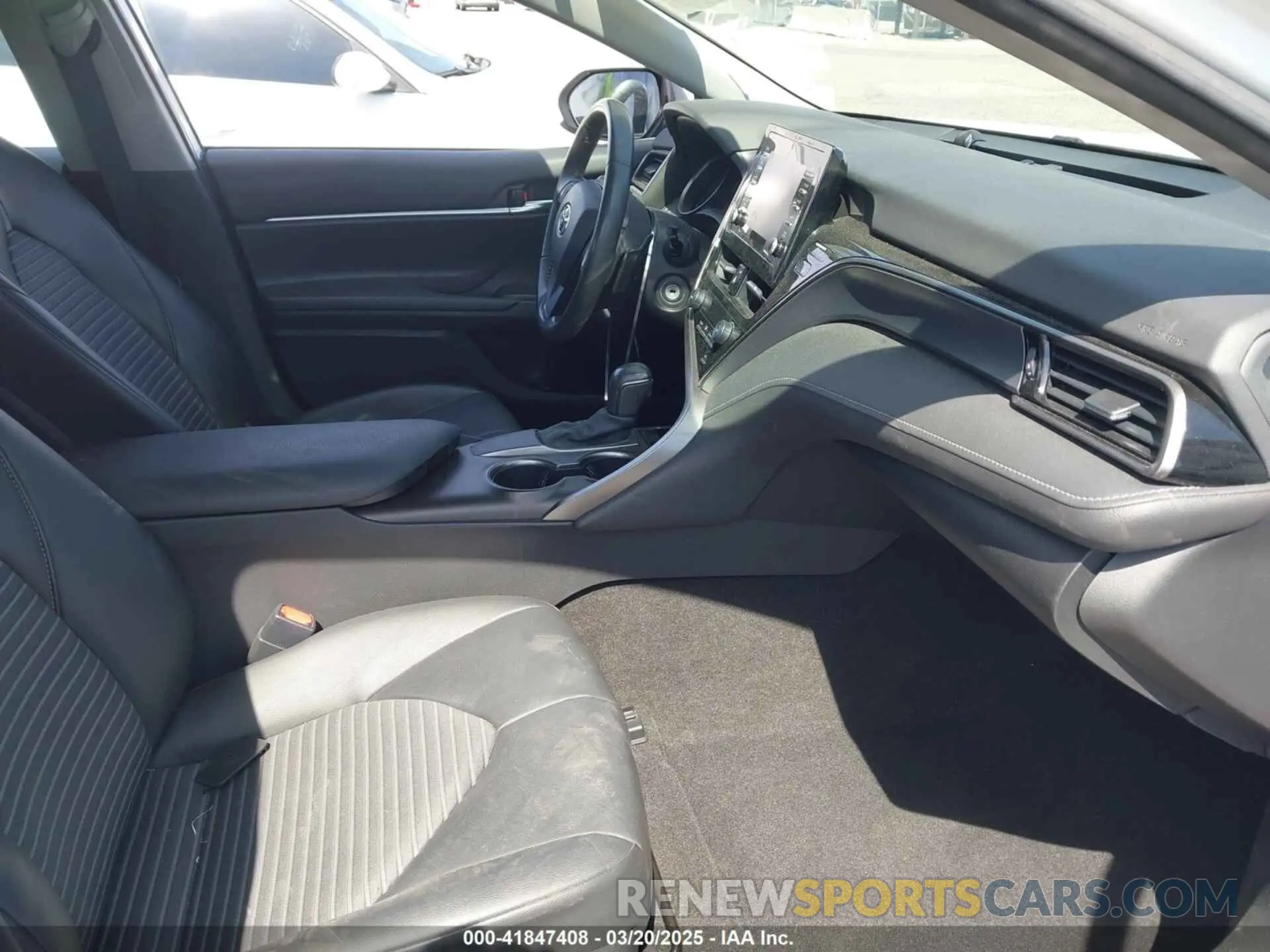5 Photograph of a damaged car 4T1G11AK8MU553894 TOYOTA CAMRY 2021