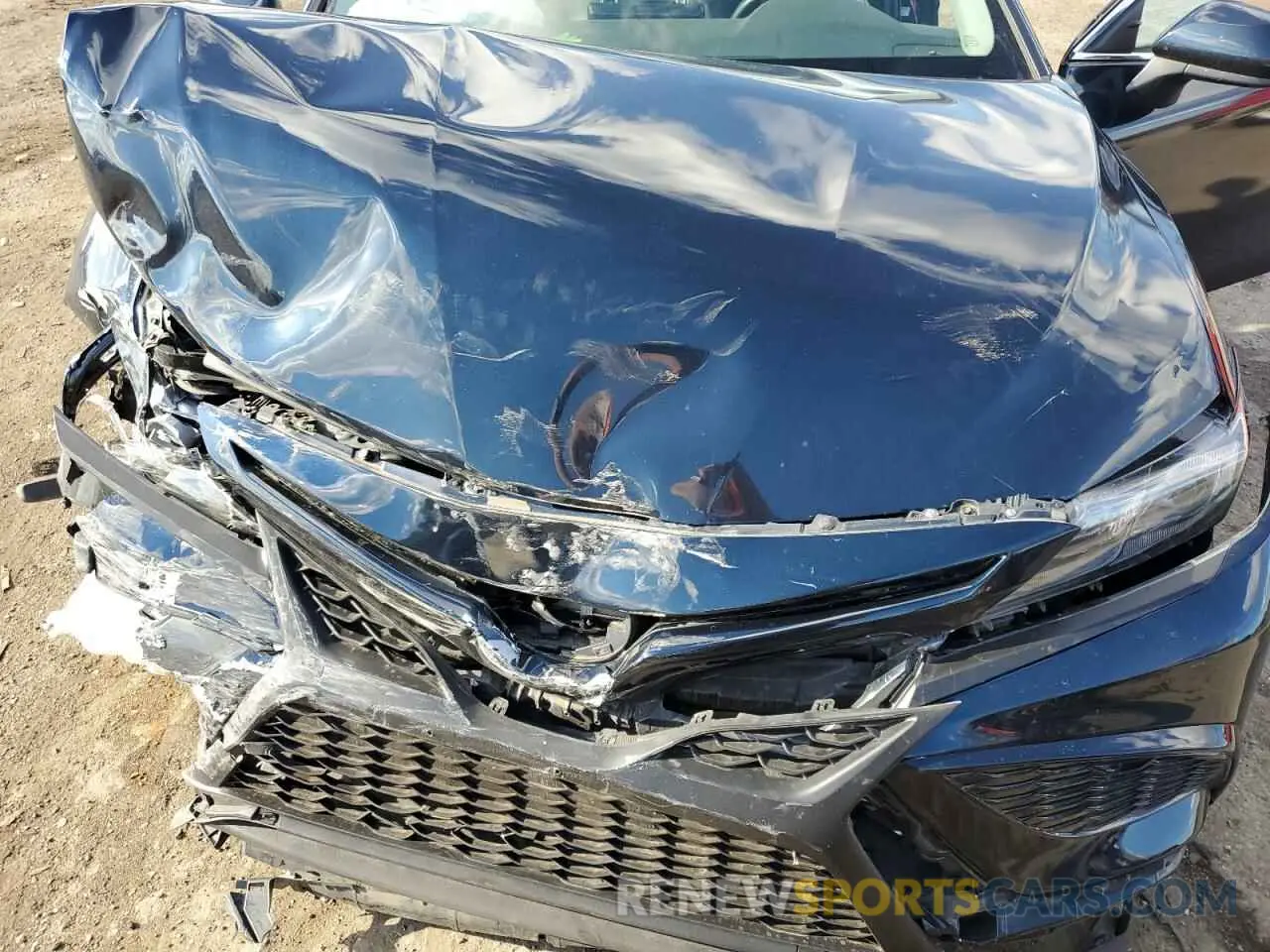 11 Photograph of a damaged car 4T1G11AK8MU566984 TOYOTA CAMRY 2021
