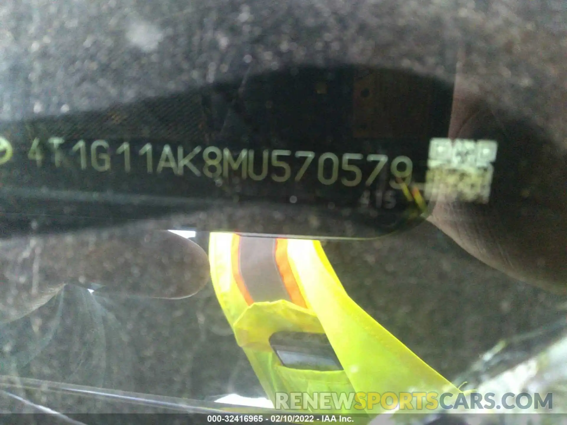 9 Photograph of a damaged car 4T1G11AK8MU570579 TOYOTA CAMRY 2021