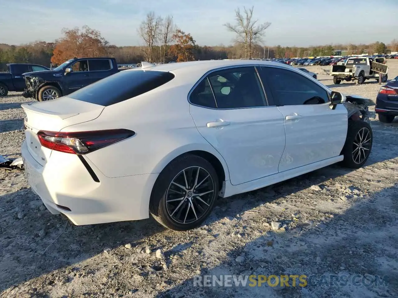 3 Photograph of a damaged car 4T1G11AK8MU573885 TOYOTA CAMRY 2021