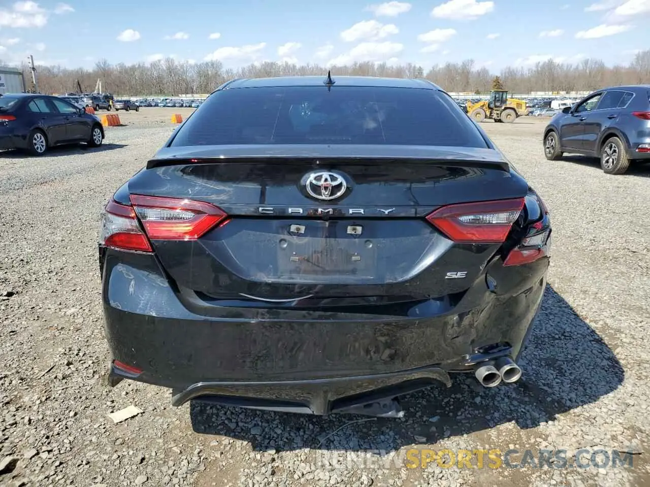6 Photograph of a damaged car 4T1G11AK8MU582554 TOYOTA CAMRY 2021