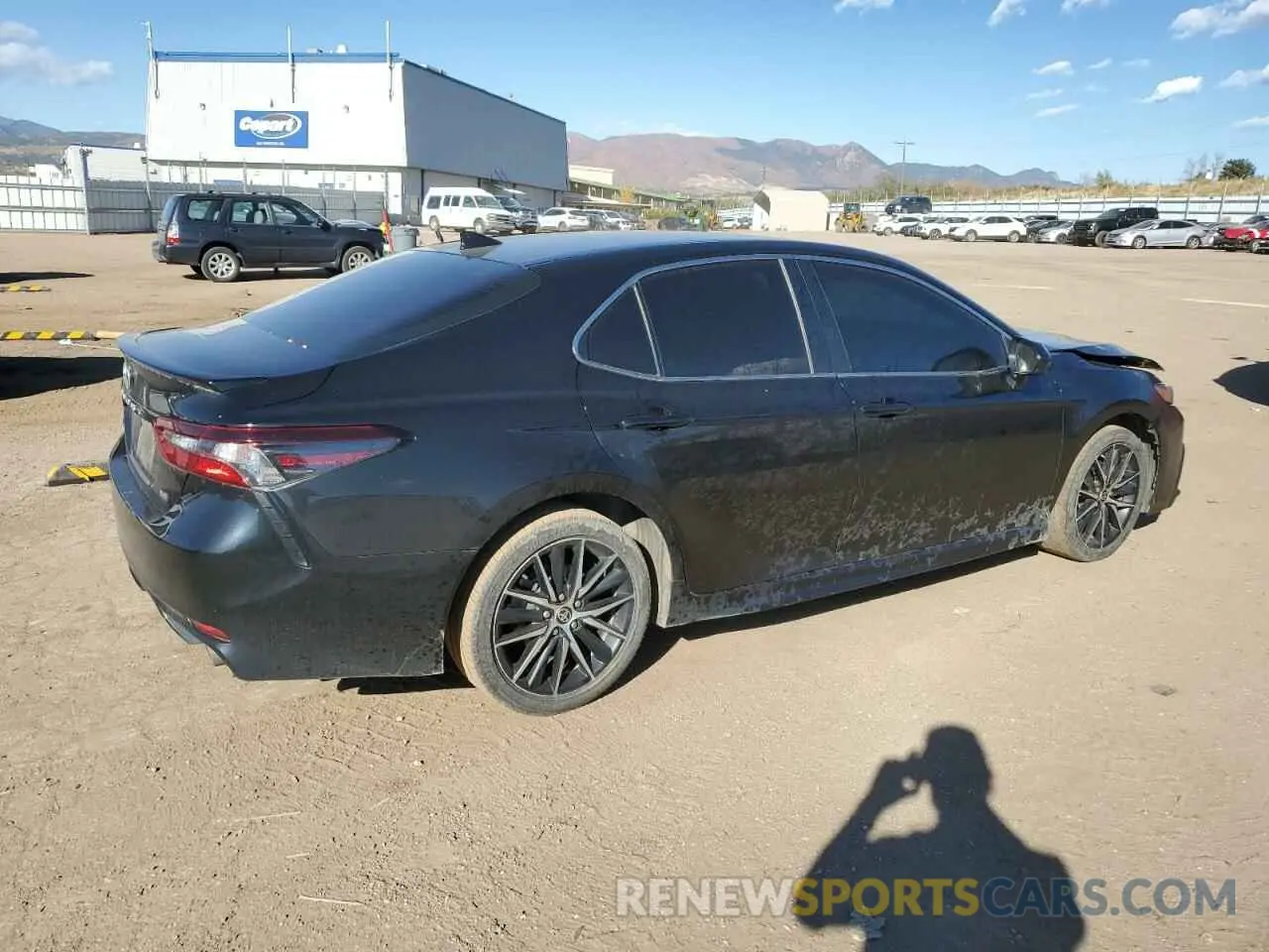 3 Photograph of a damaged car 4T1G11AK8MU586152 TOYOTA CAMRY 2021