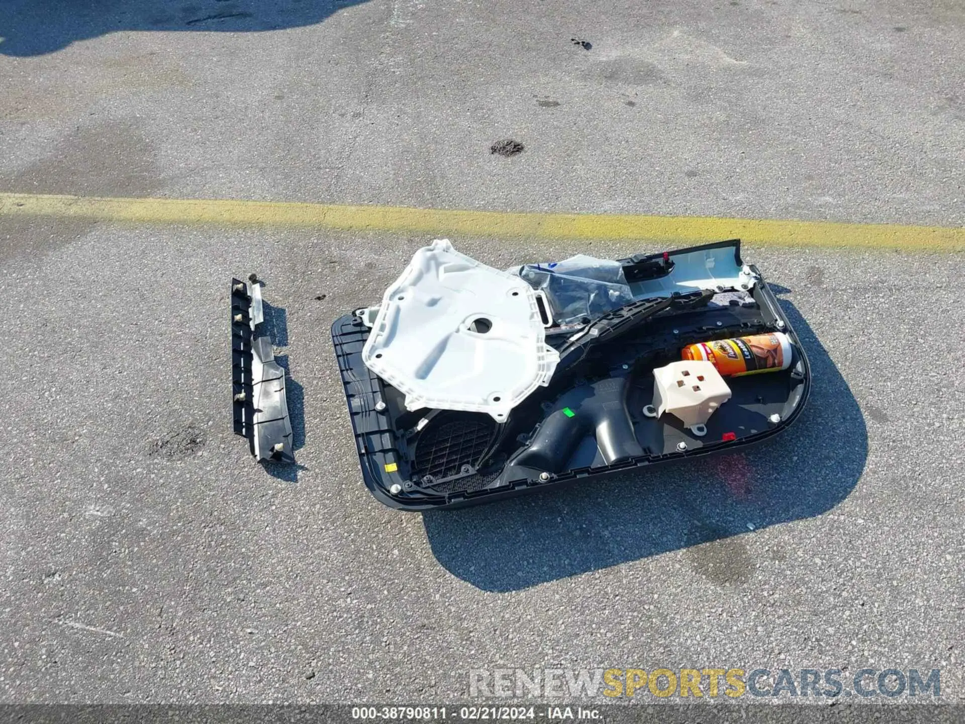 12 Photograph of a damaged car 4T1G11AK8MU587690 TOYOTA CAMRY 2021