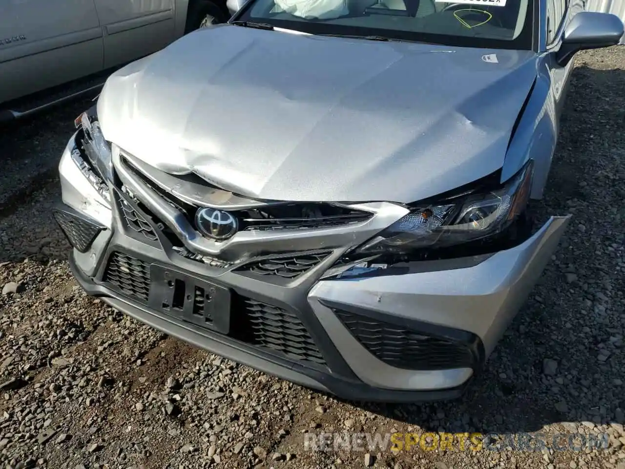 9 Photograph of a damaged car 4T1G11AK8MU590587 TOYOTA CAMRY 2021