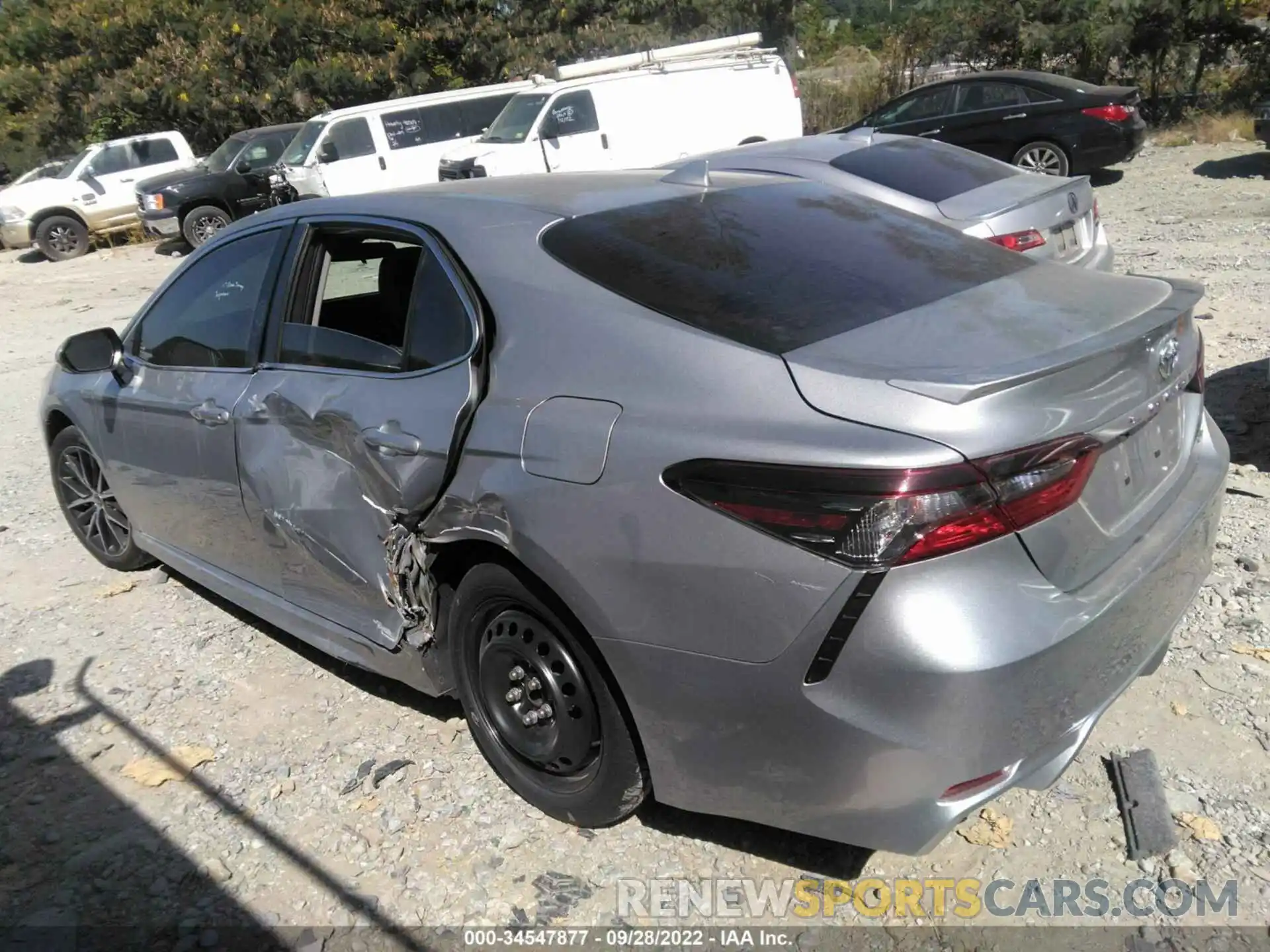 3 Photograph of a damaged car 4T1G11AK8MU591383 TOYOTA CAMRY 2021