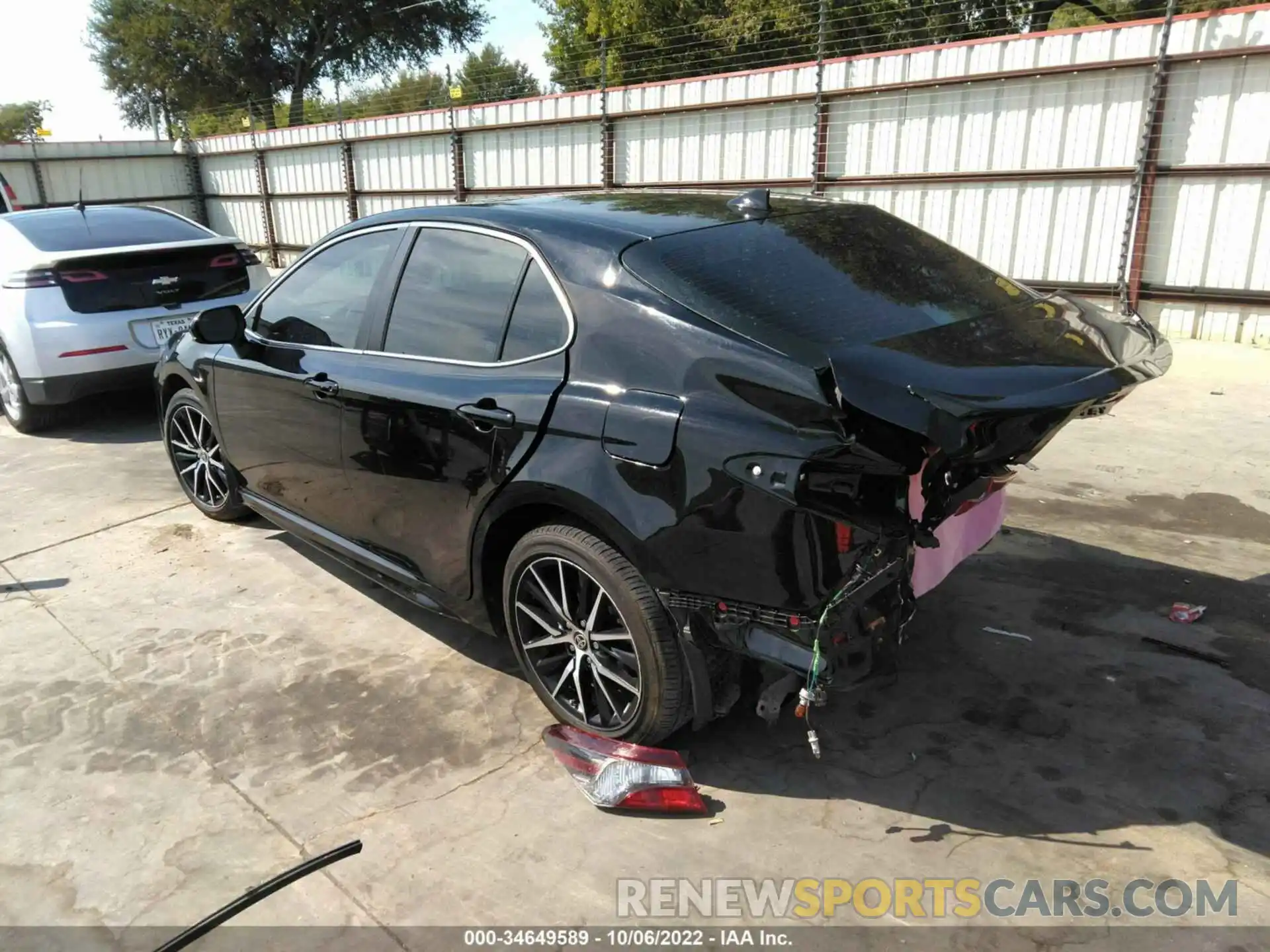 3 Photograph of a damaged car 4T1G11AK8MU602639 TOYOTA CAMRY 2021