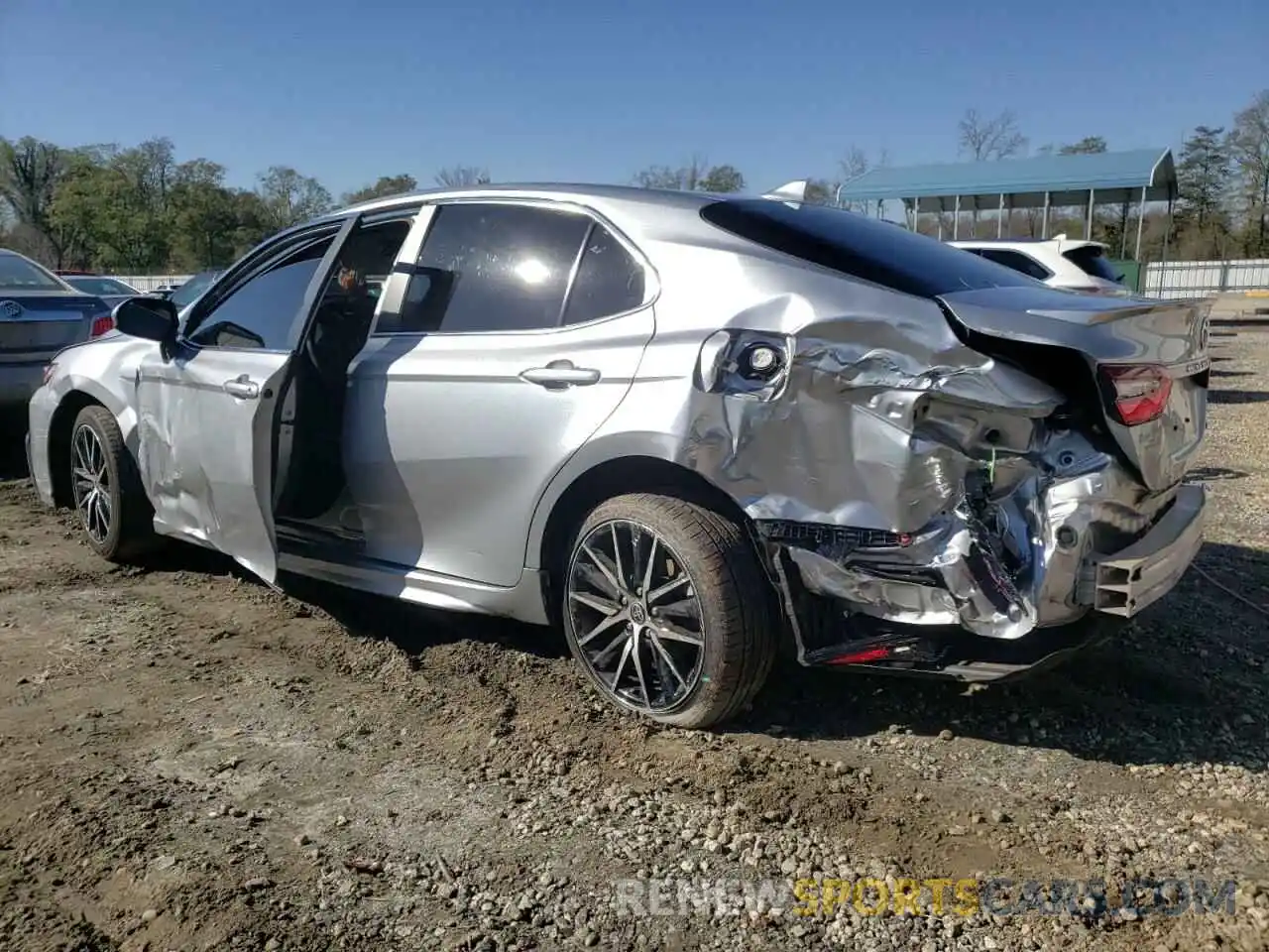 2 Photograph of a damaged car 4T1G11AK8MU607016 TOYOTA CAMRY 2021