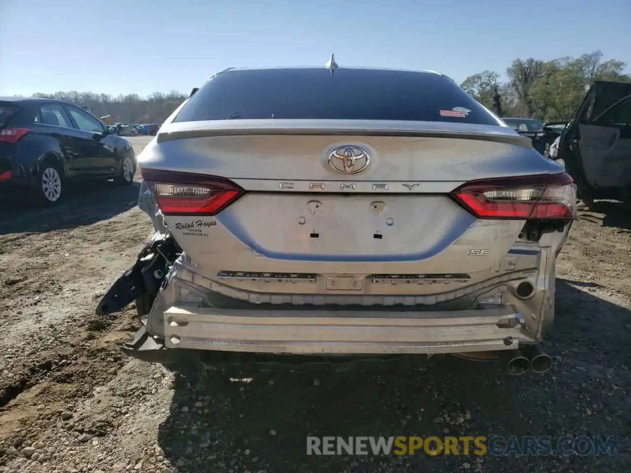 6 Photograph of a damaged car 4T1G11AK8MU607016 TOYOTA CAMRY 2021