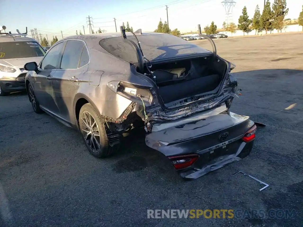 3 Photograph of a damaged car 4T1G11AK8MU612409 TOYOTA CAMRY 2021