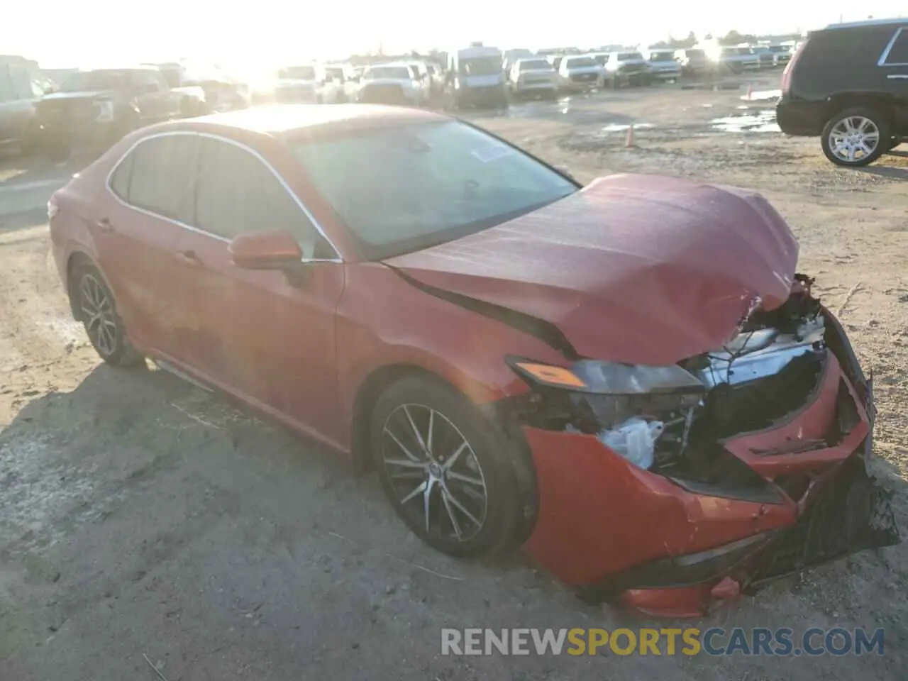 4 Photograph of a damaged car 4T1G11AK9MU415829 TOYOTA CAMRY 2021