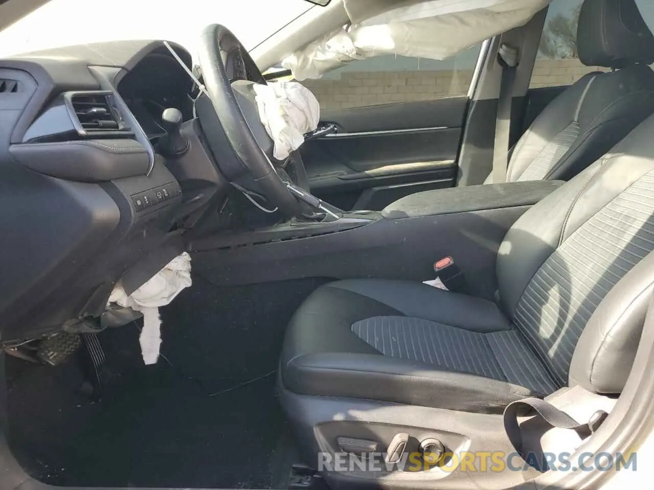 7 Photograph of a damaged car 4T1G11AK9MU416446 TOYOTA CAMRY 2021