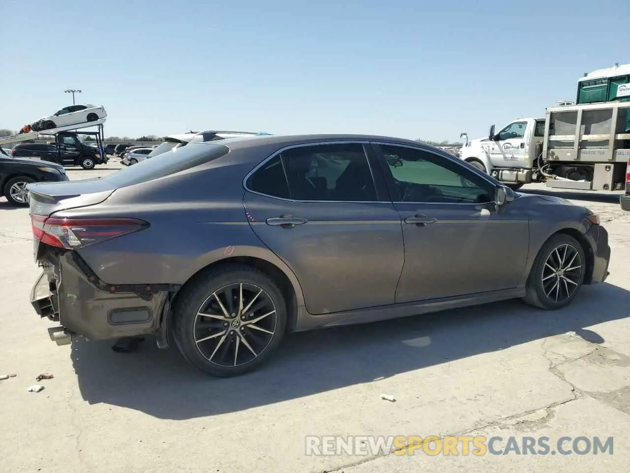 3 Photograph of a damaged car 4T1G11AK9MU422411 TOYOTA CAMRY 2021