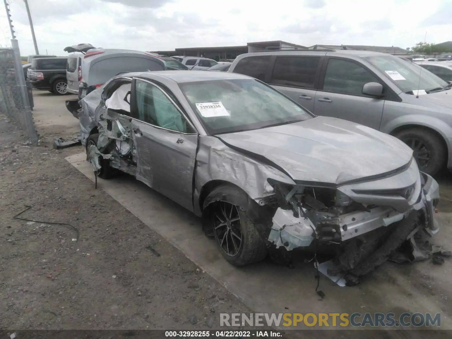 6 Photograph of a damaged car 4T1G11AK9MU429519 TOYOTA CAMRY 2021