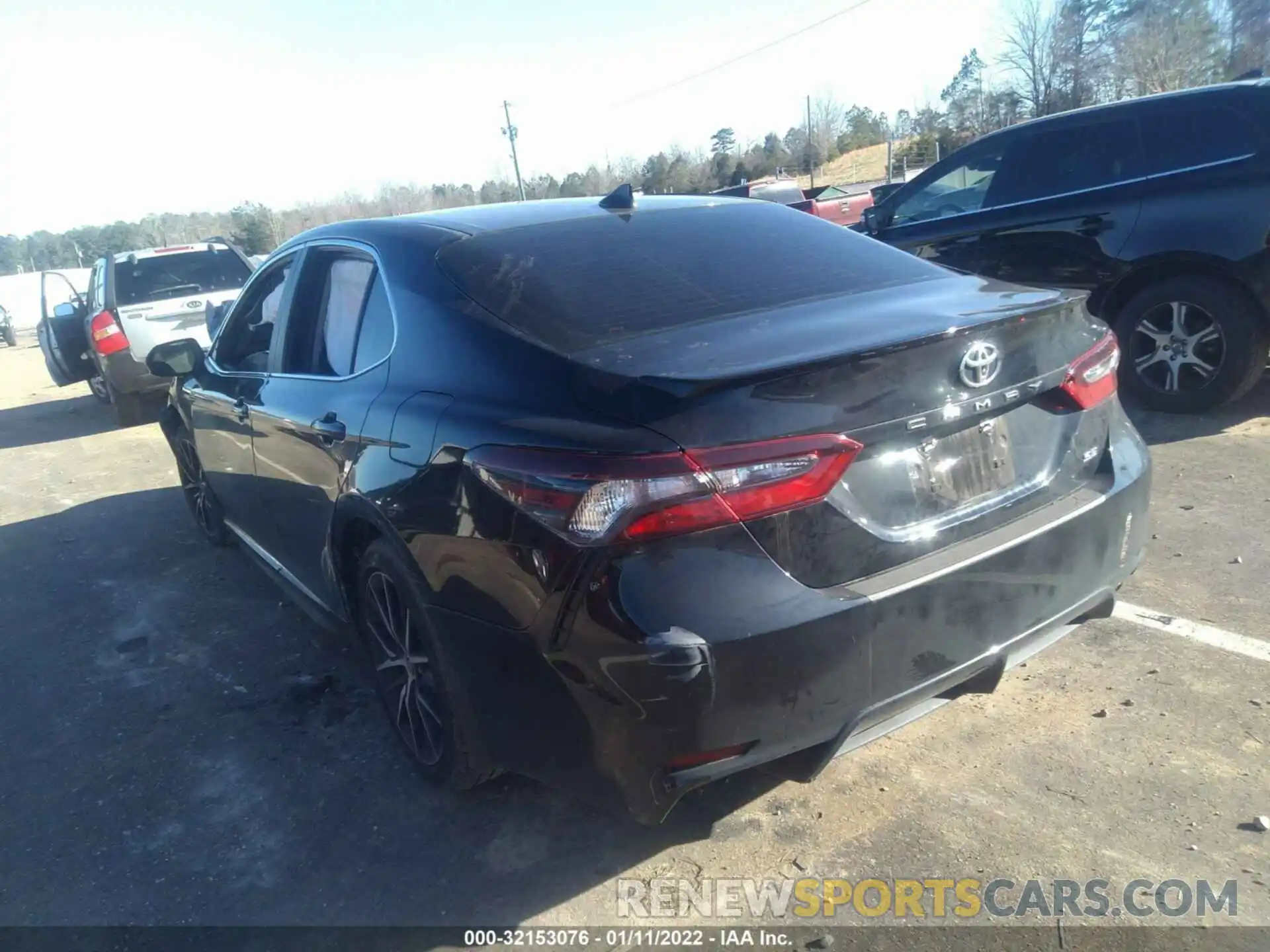 3 Photograph of a damaged car 4T1G11AK9MU432369 TOYOTA CAMRY 2021