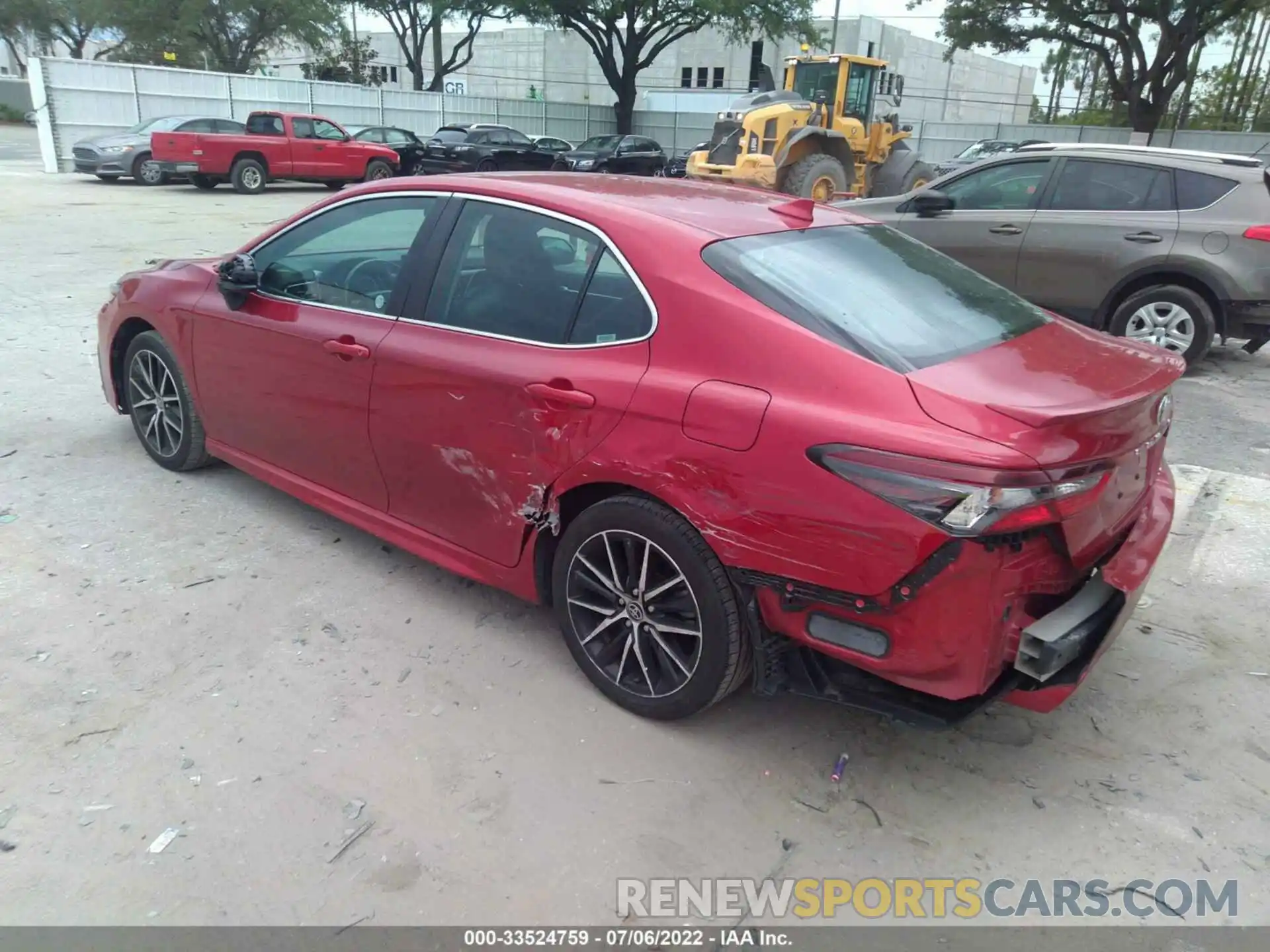 6 Photograph of a damaged car 4T1G11AK9MU444358 TOYOTA CAMRY 2021