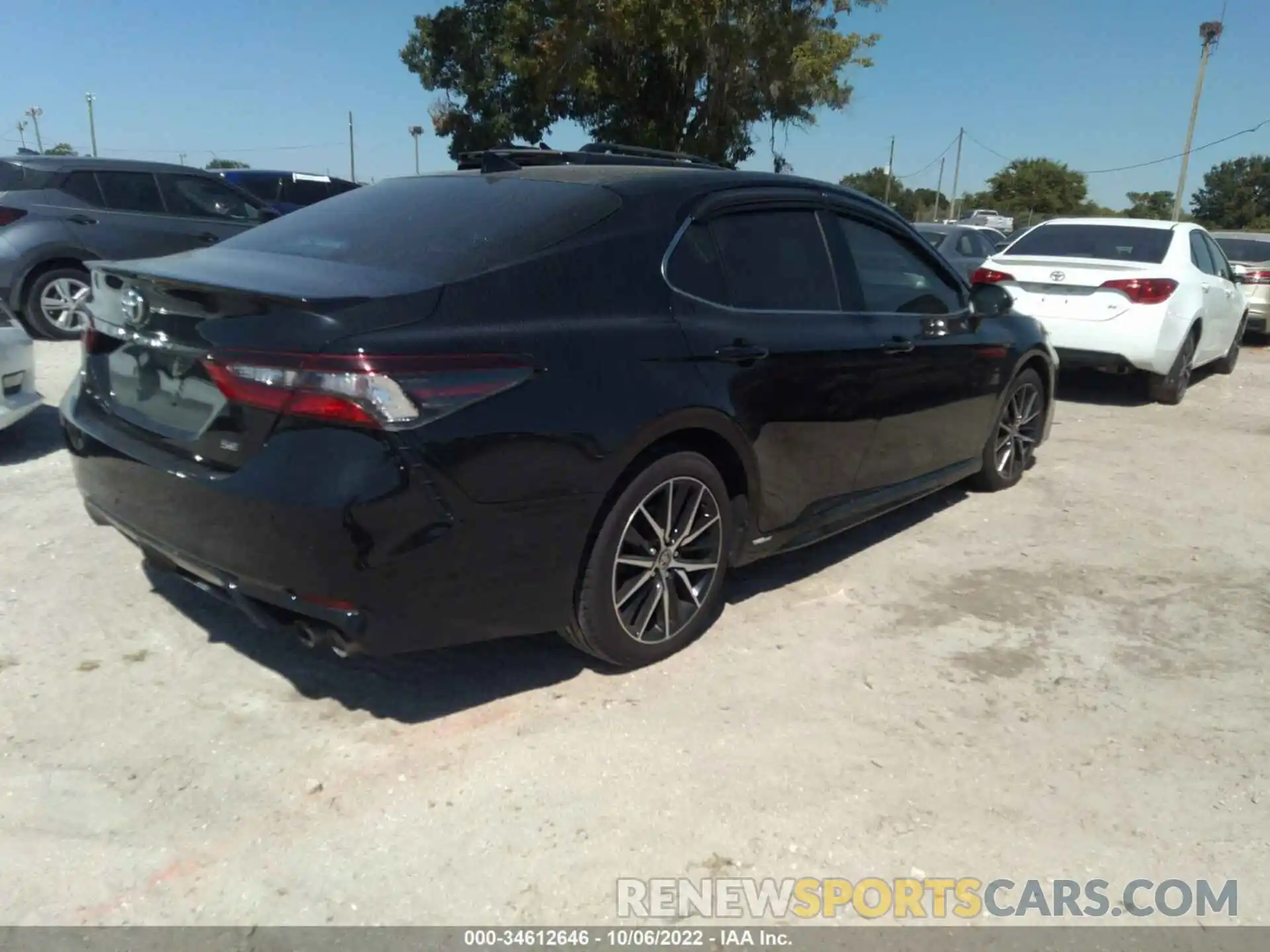 4 Photograph of a damaged car 4T1G11AK9MU448717 TOYOTA CAMRY 2021